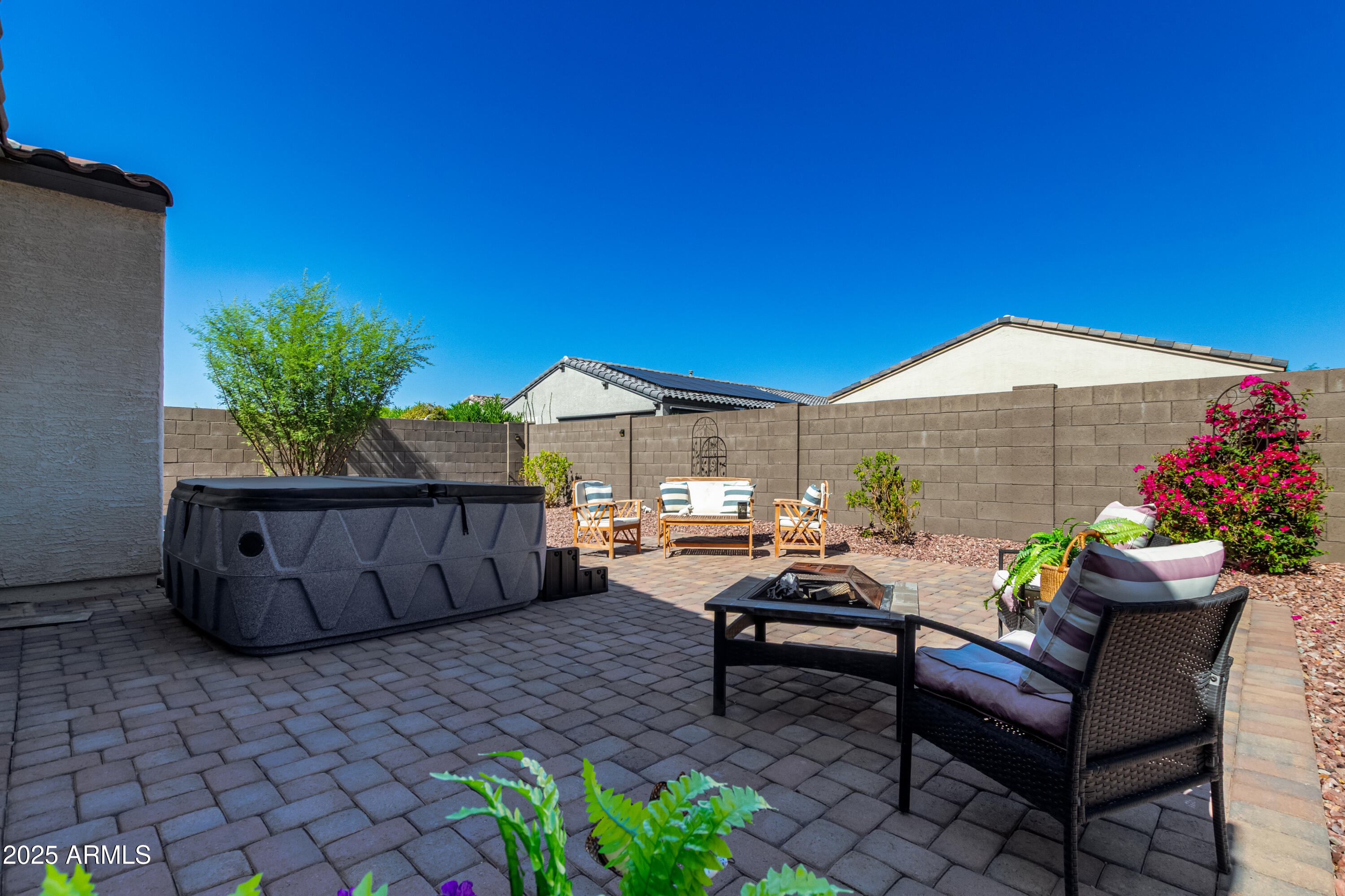 18020 W MUIRWOOD Drive