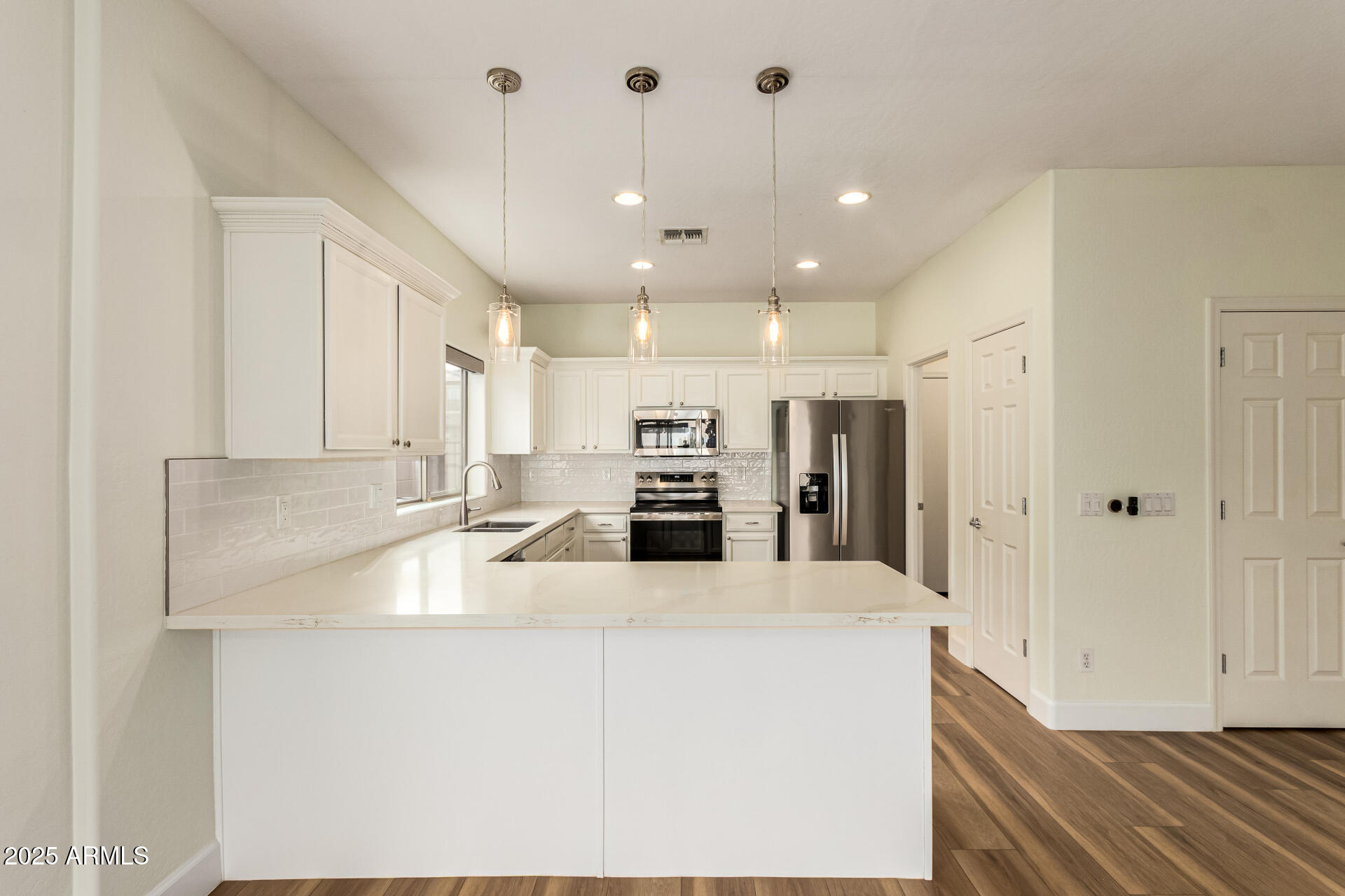 4618 W FORTUNE Drive