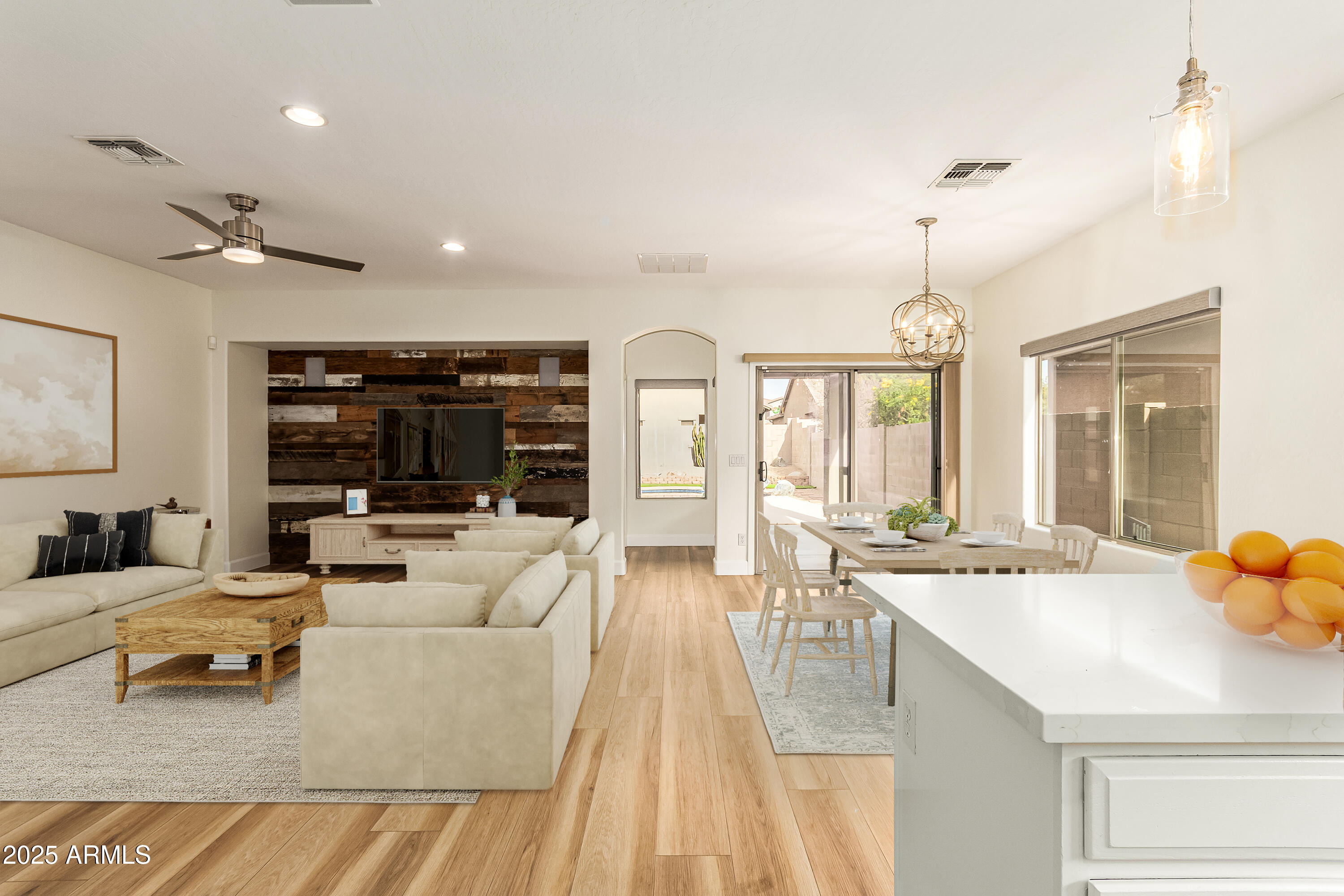 4618 W FORTUNE Drive