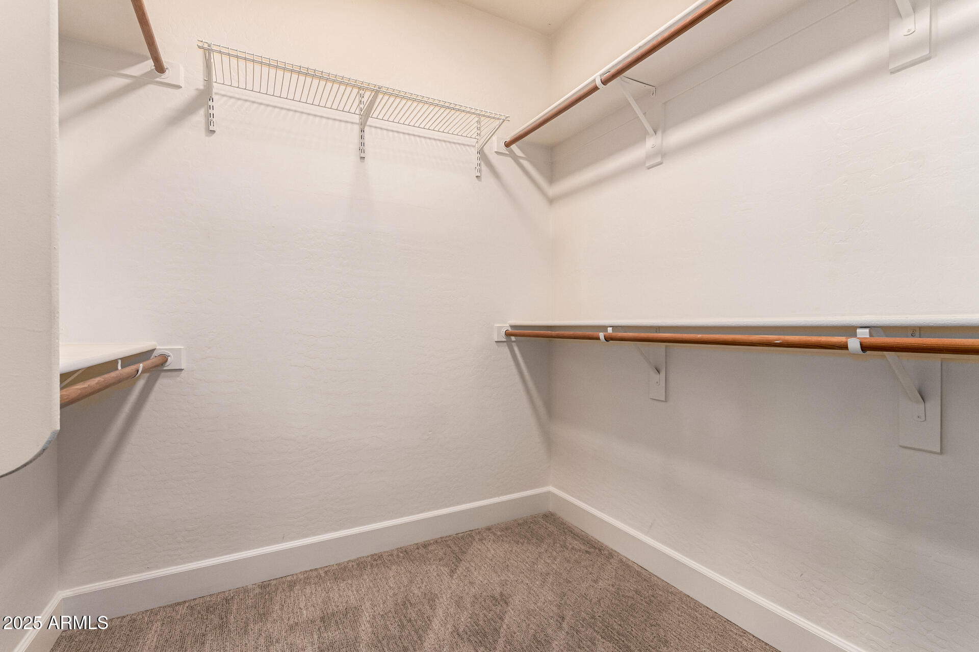 4618 W FORTUNE Drive