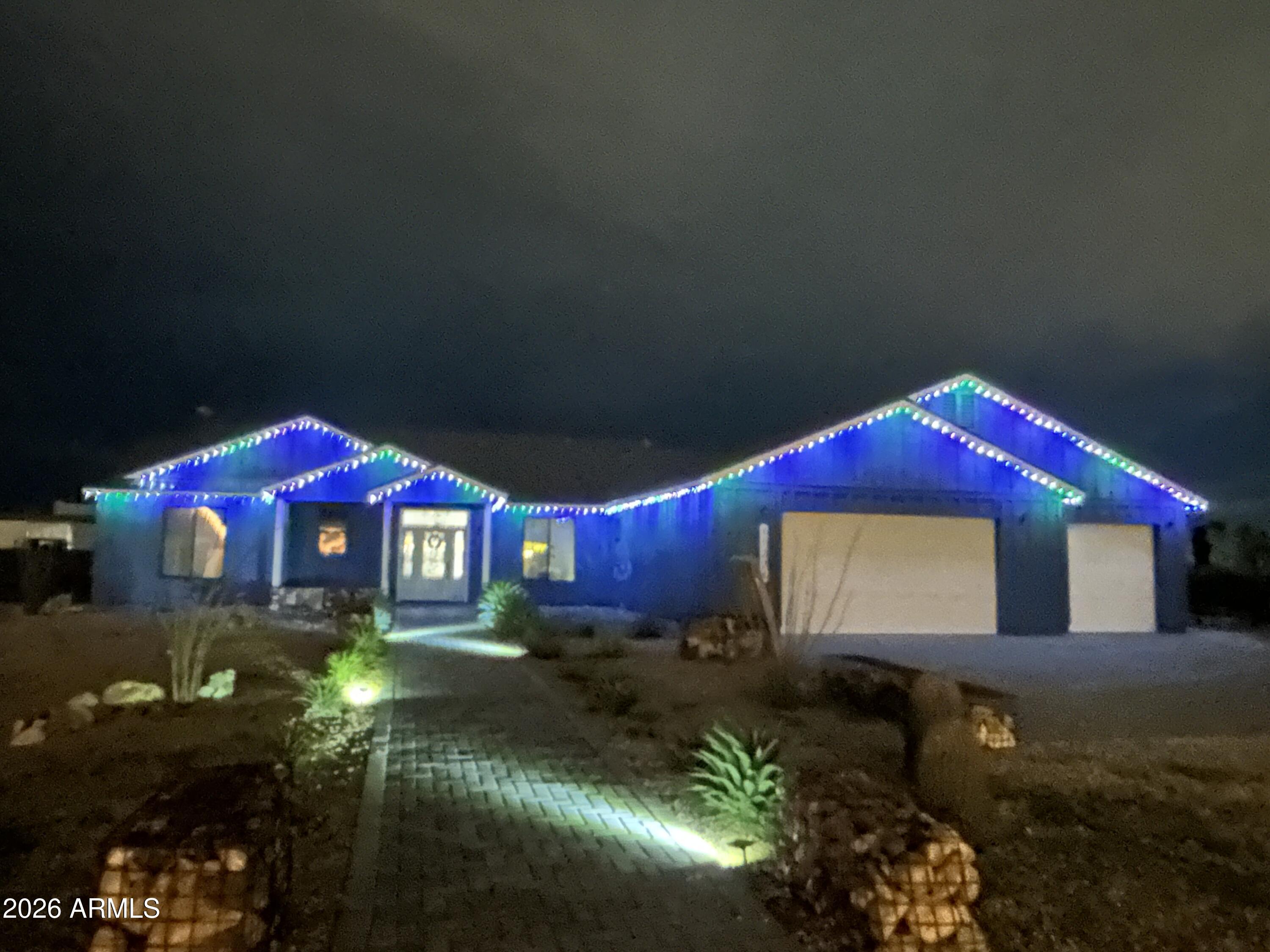11224 W TETHER Trail W