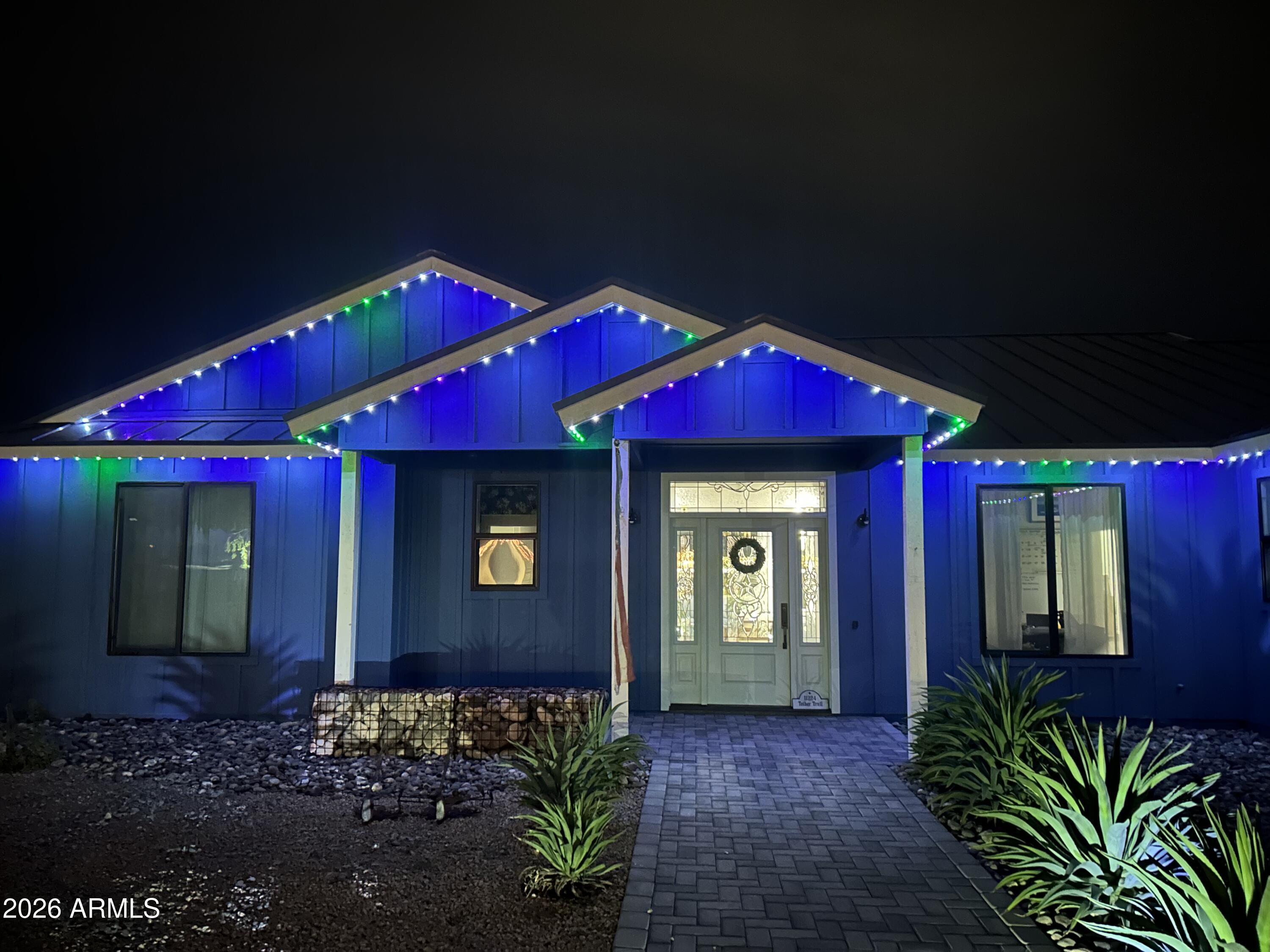 11224 W TETHER Trail W