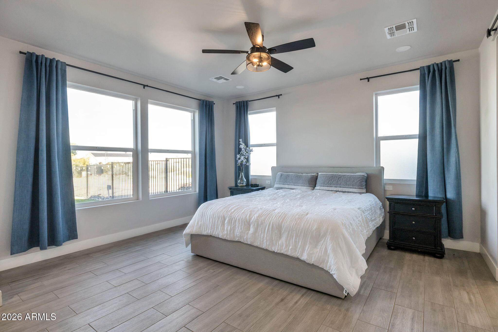 11224 W TETHER Trail W