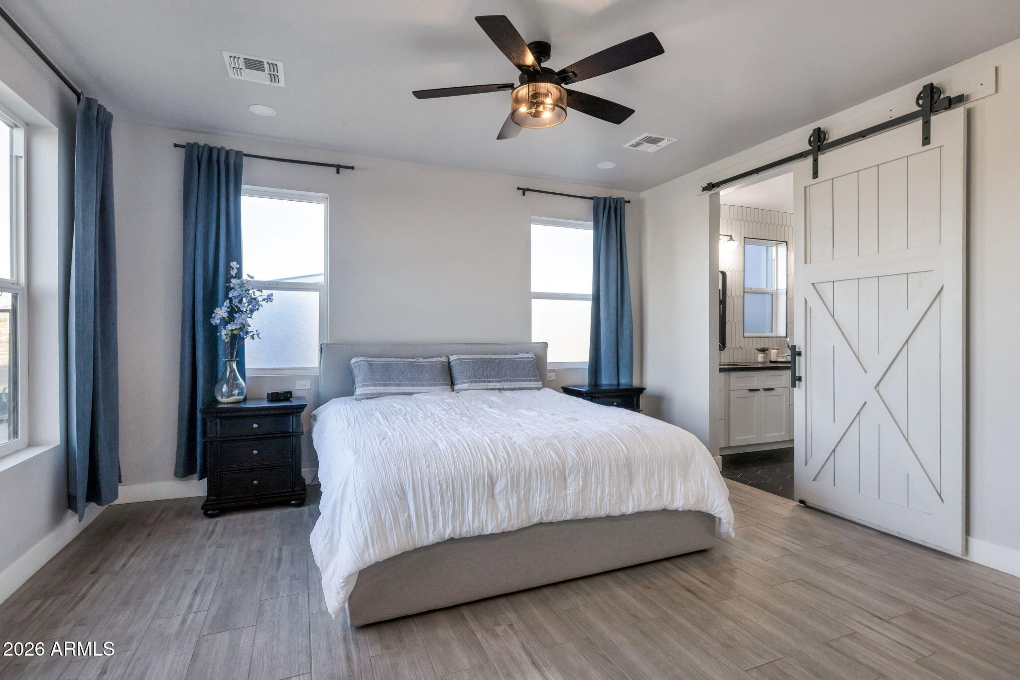 11224 W TETHER Trail W