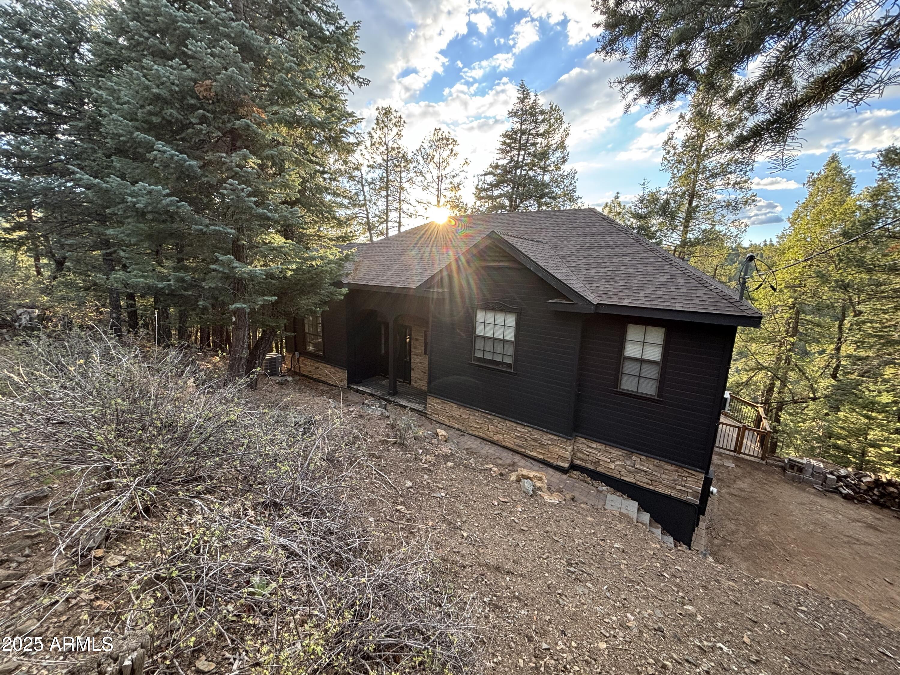 8046 S MILLSITE Drive