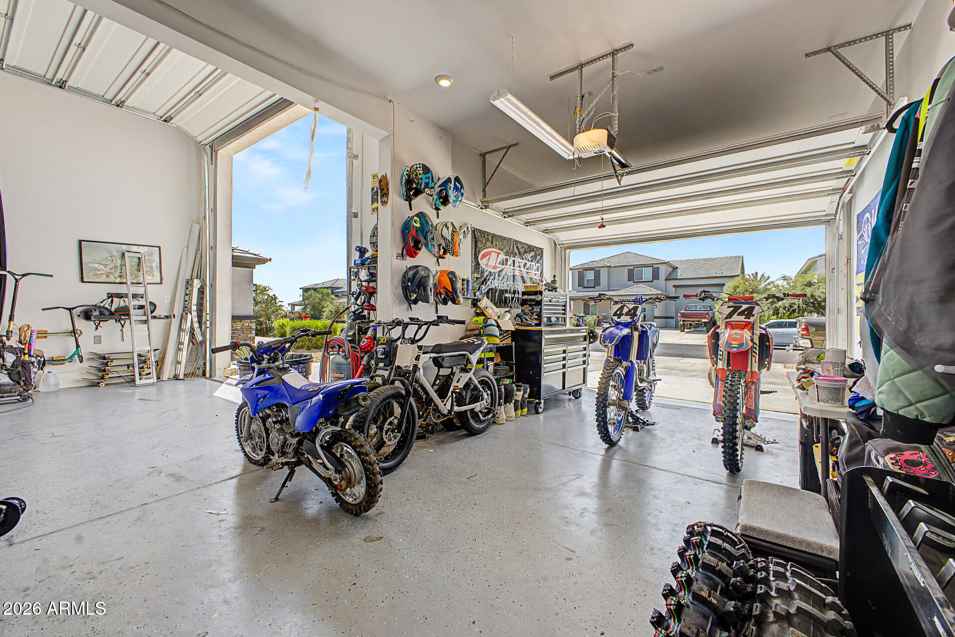 17756 W MONTE LINDO Lane