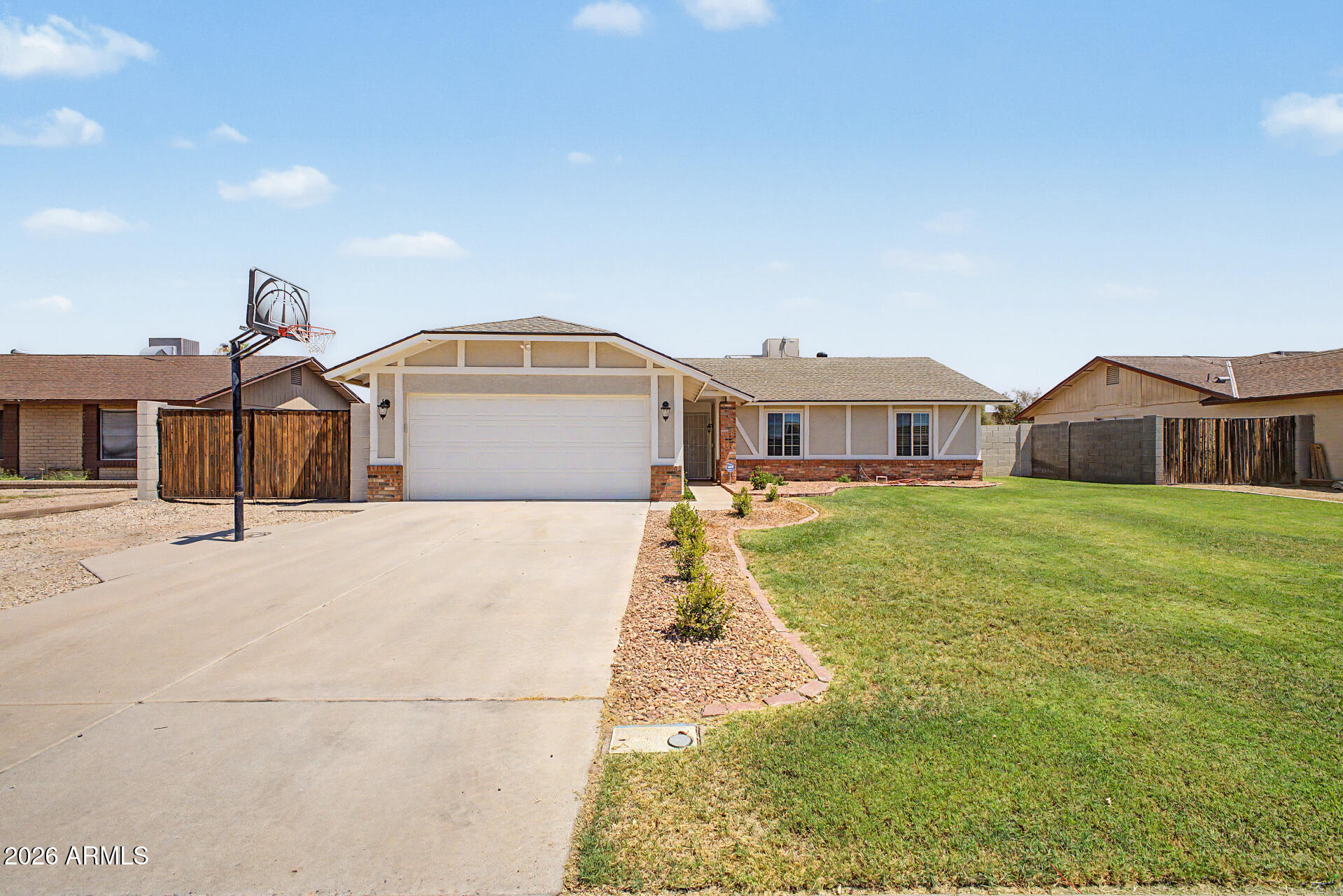 6938 W CAMERON Drive