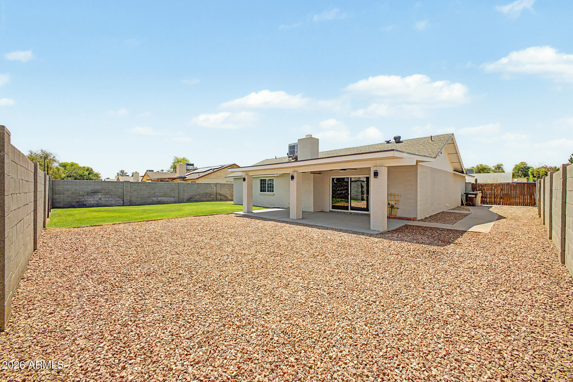 6938 W CAMERON Drive