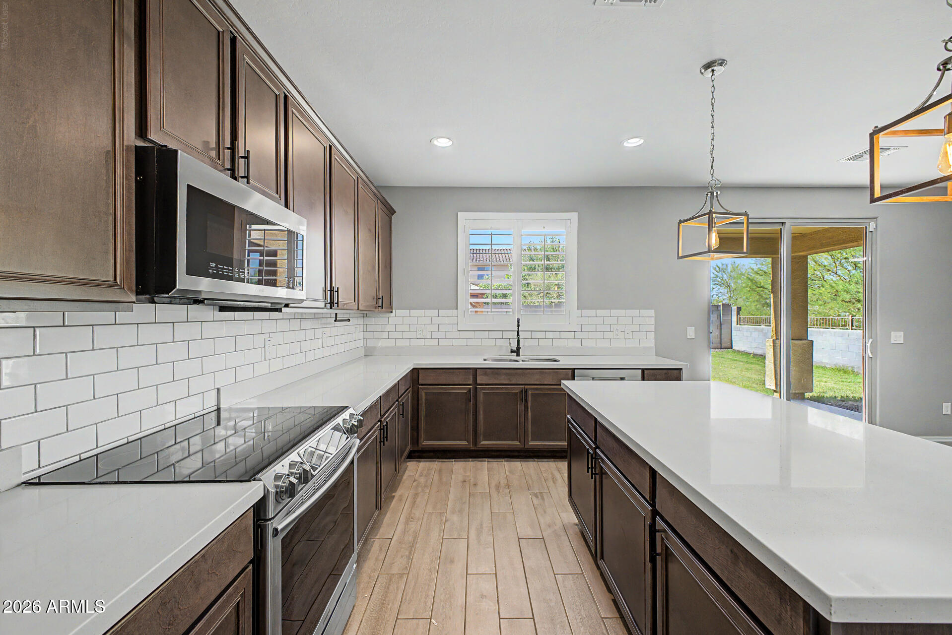 18040 W LOUISE Drive