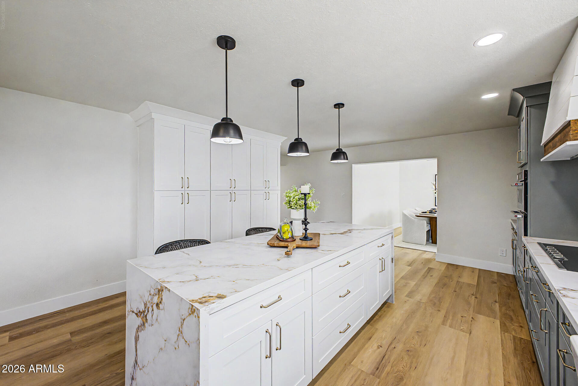 851 N 87TH Place