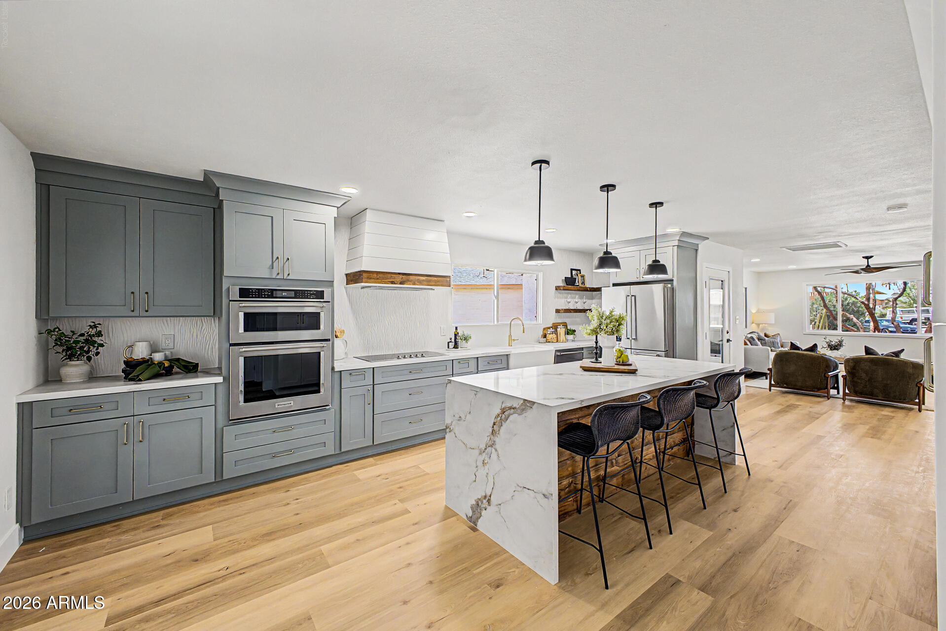 851 N 87TH Place