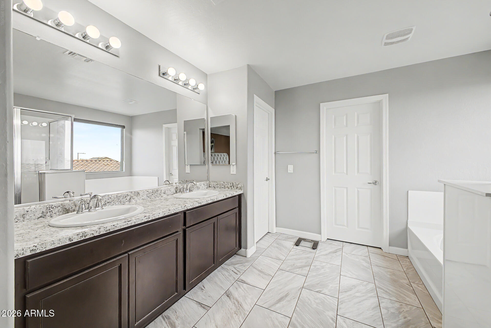 18639 W VIA MONTOYA Drive