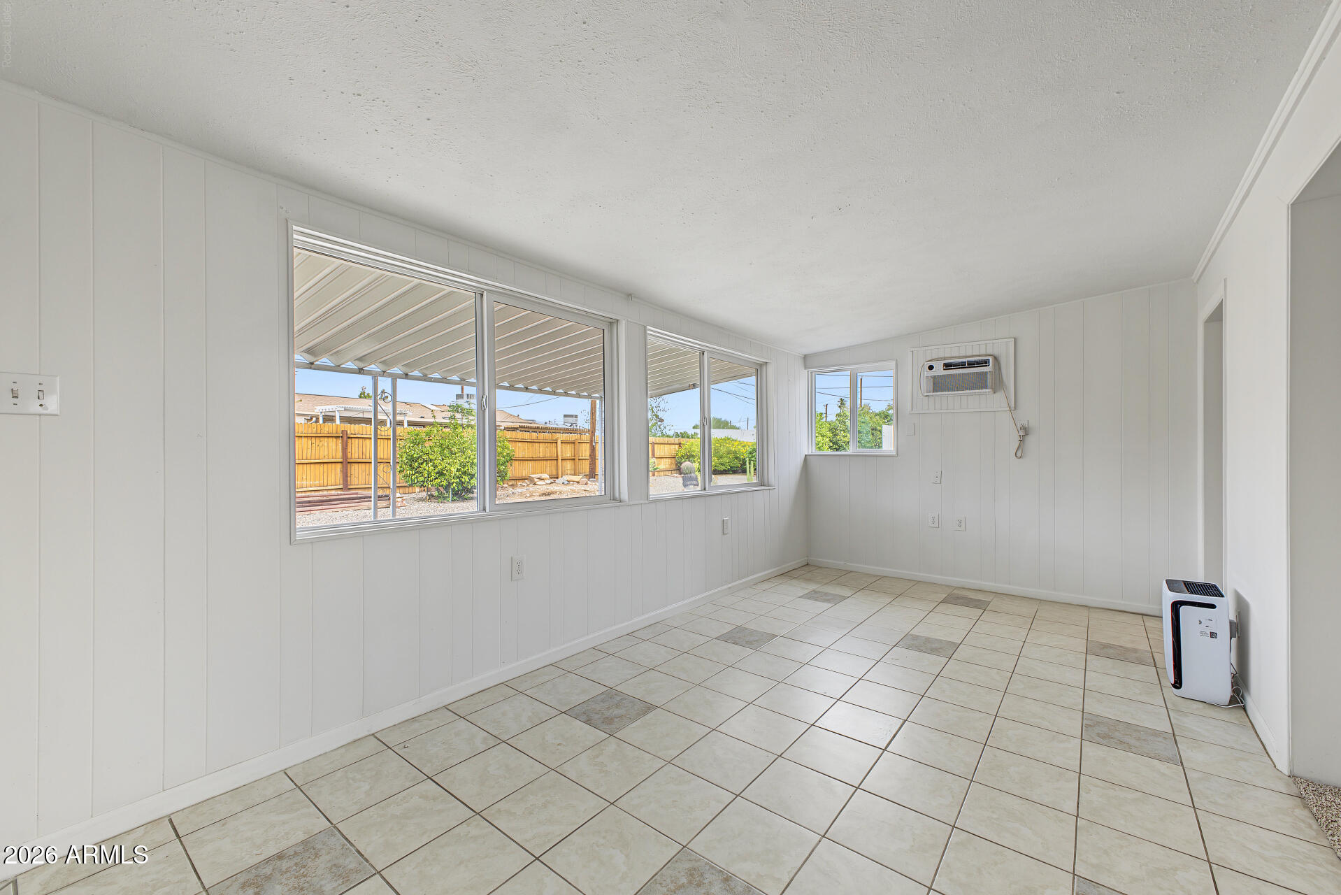 12214 N AUGUSTA Drive