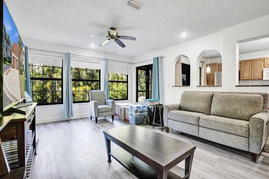 3068 Lucerne Park Drive