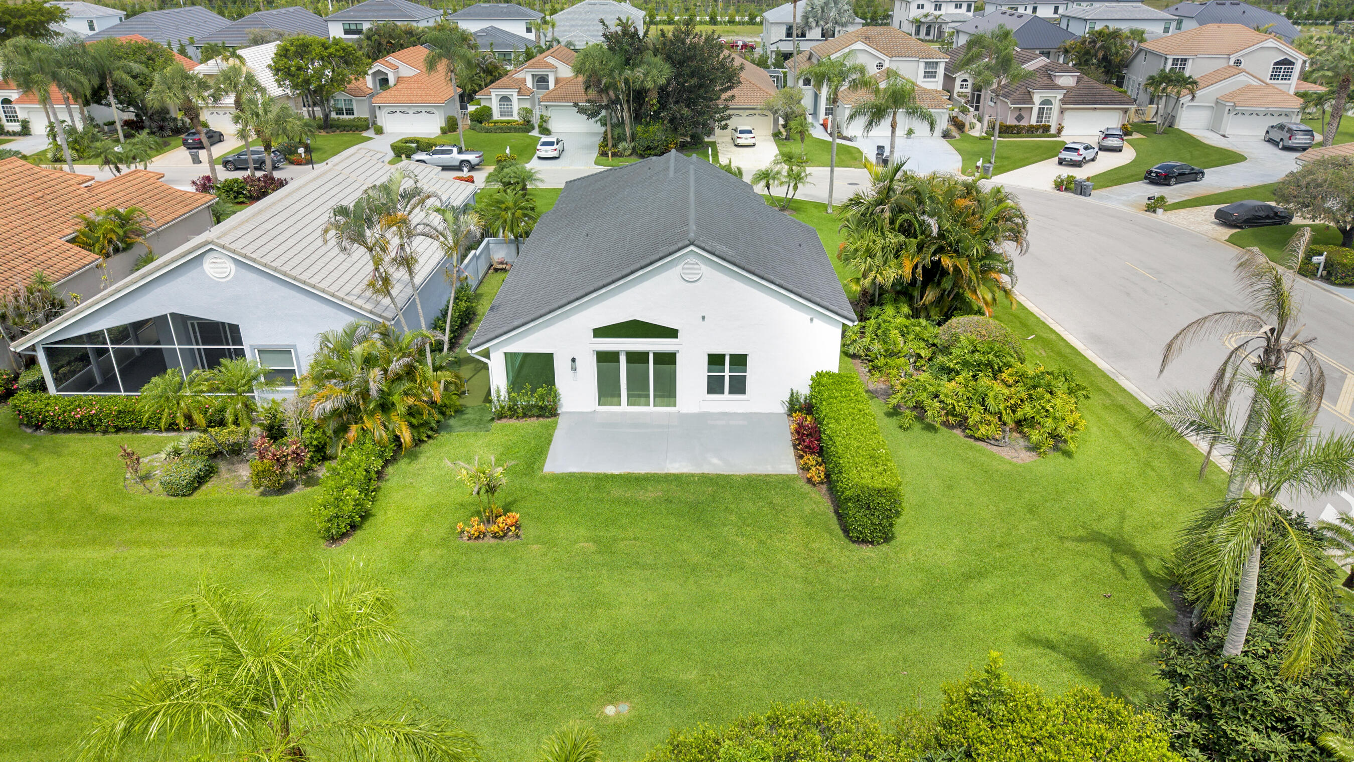 13878 Palm Grove Place