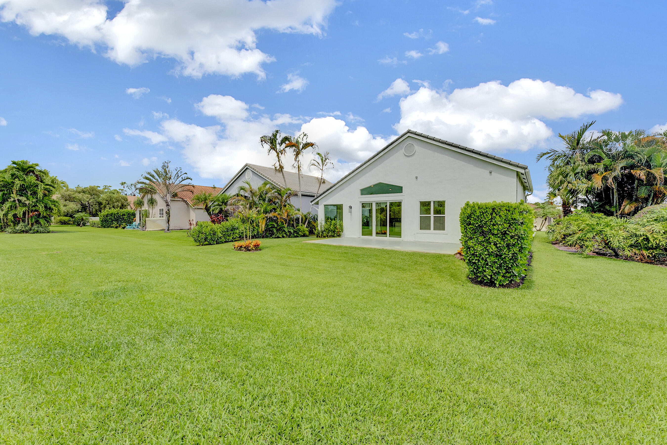 13878 Palm Grove Place
