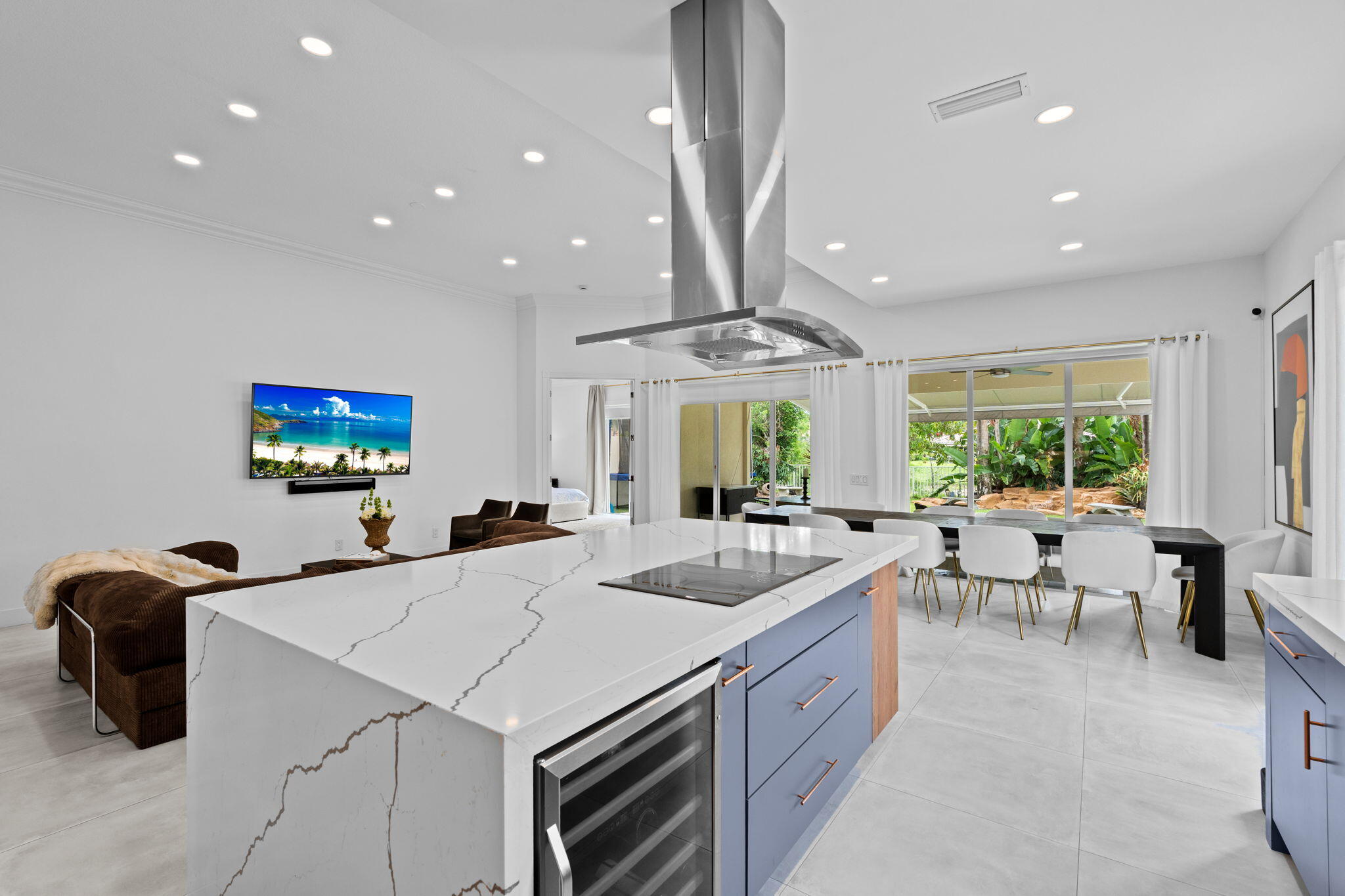 8342 Dominica Place