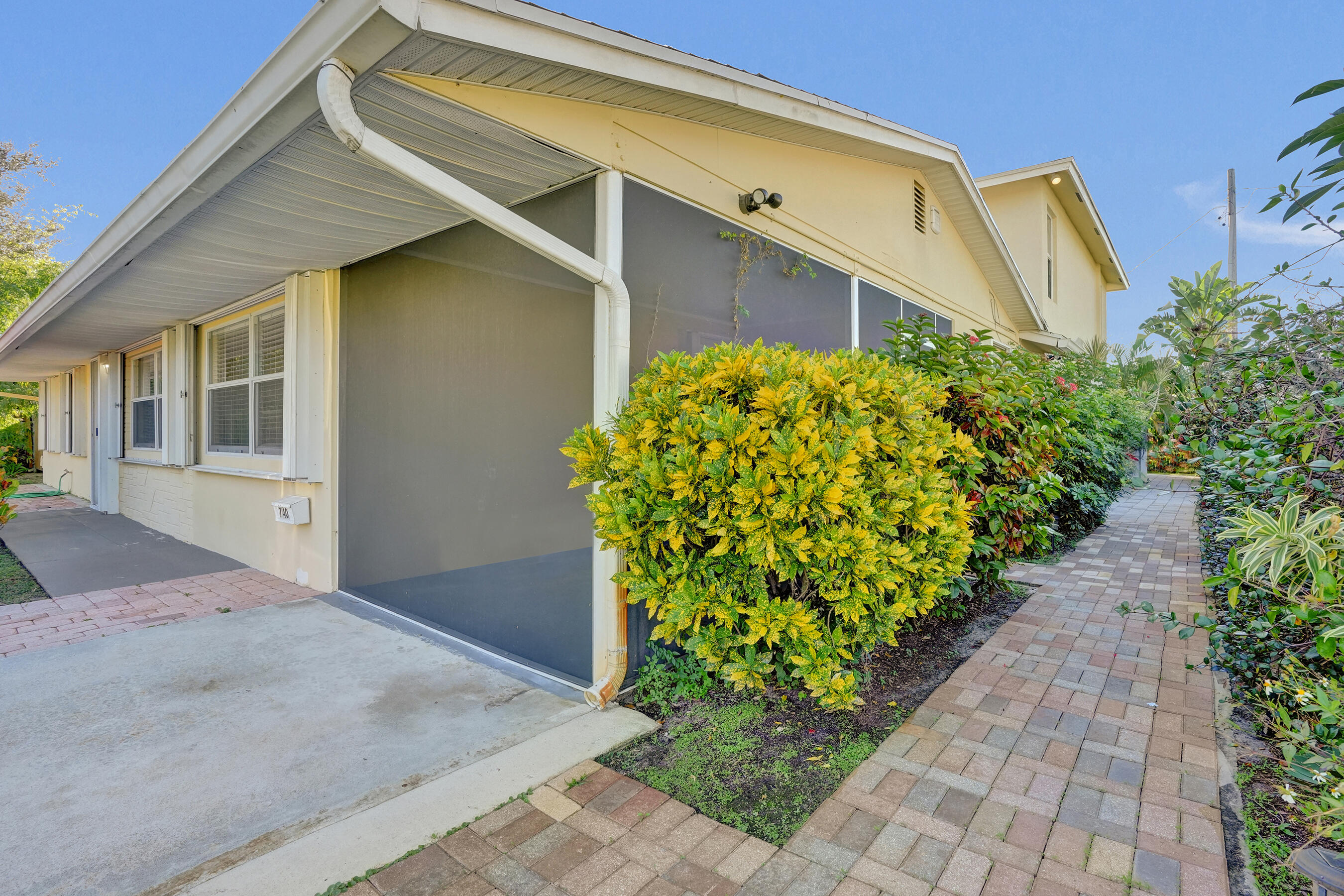740 Buttonwood Road