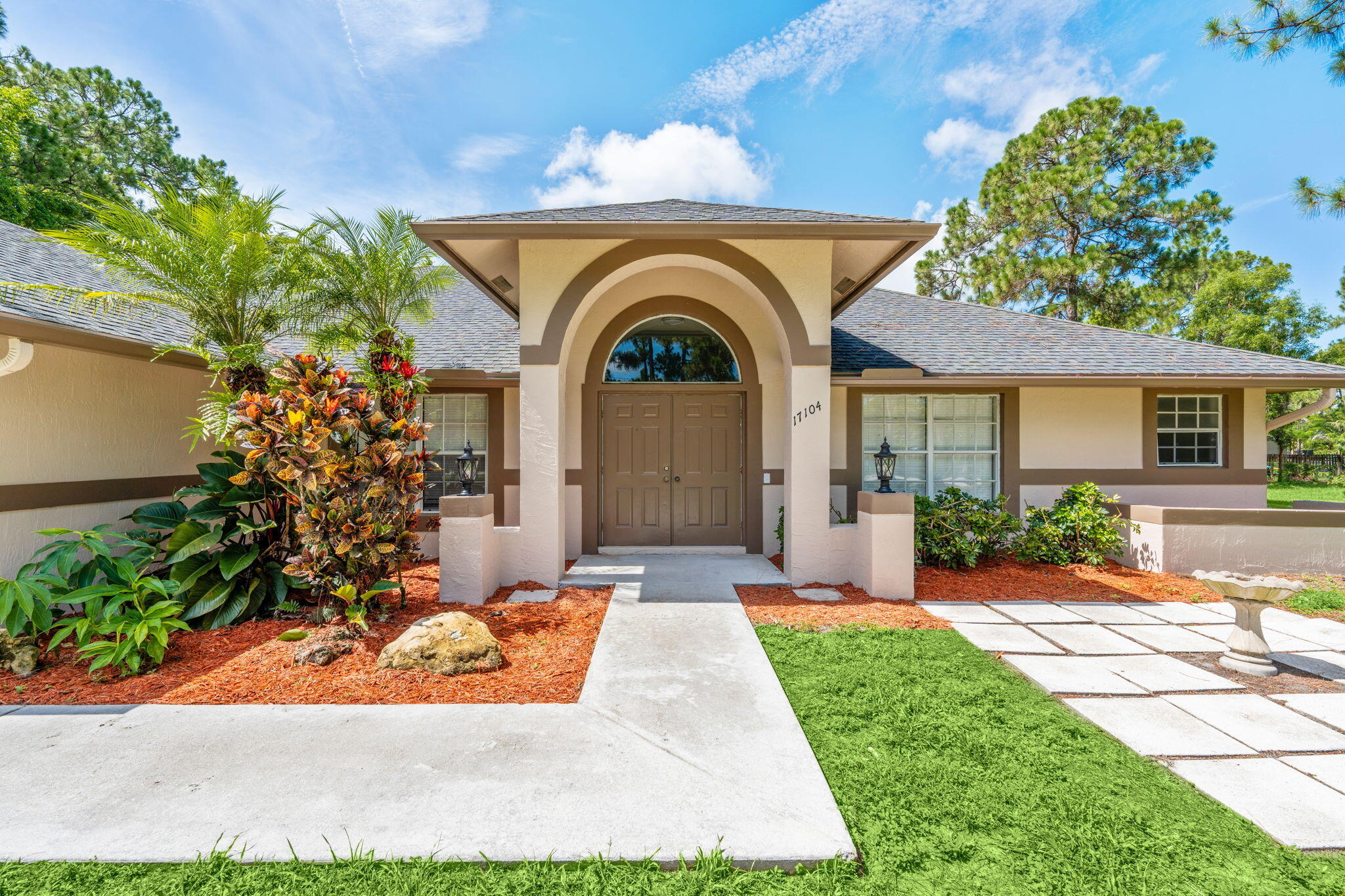 17104 76th Street N