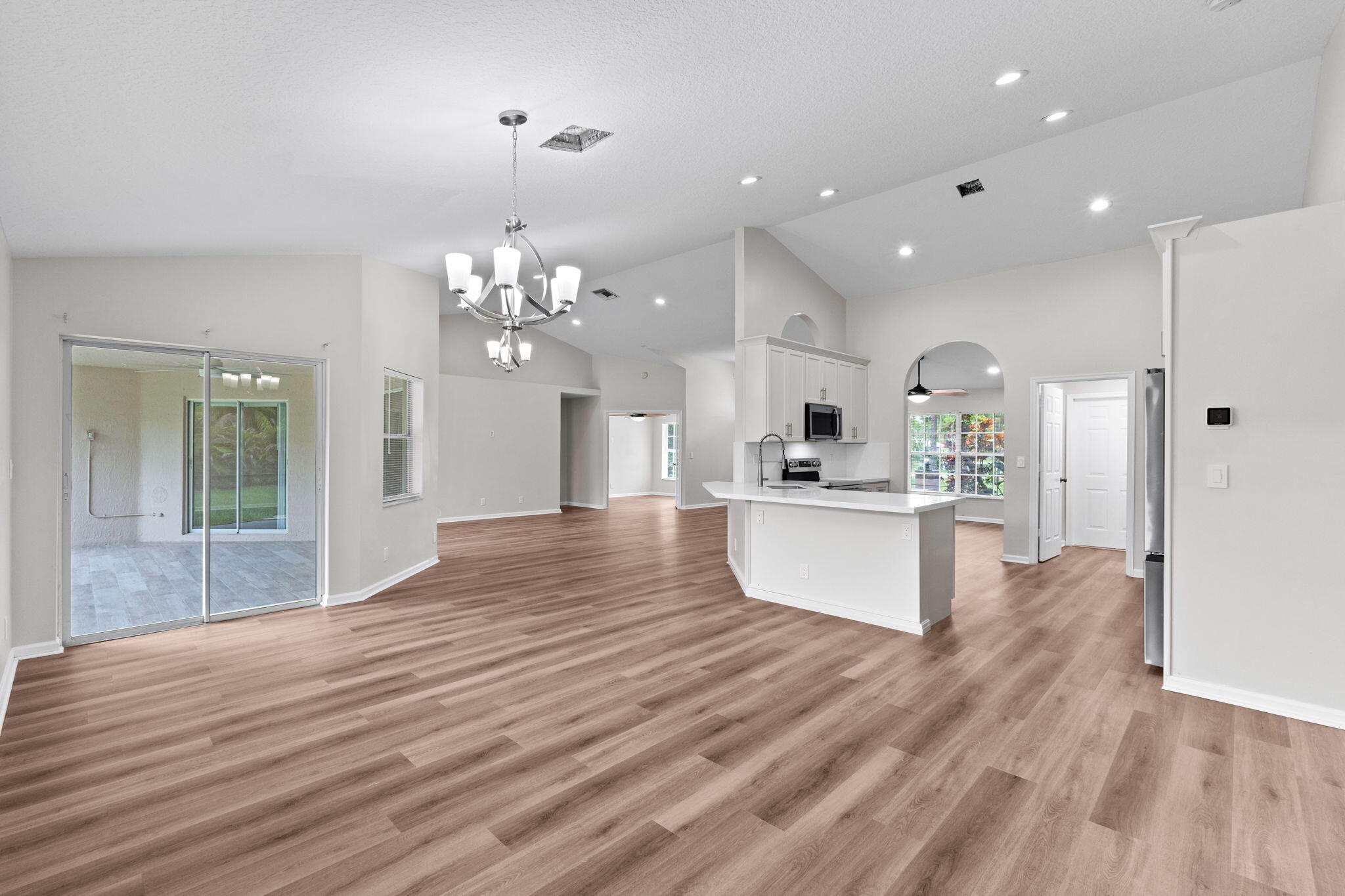 17104 76th Street N
