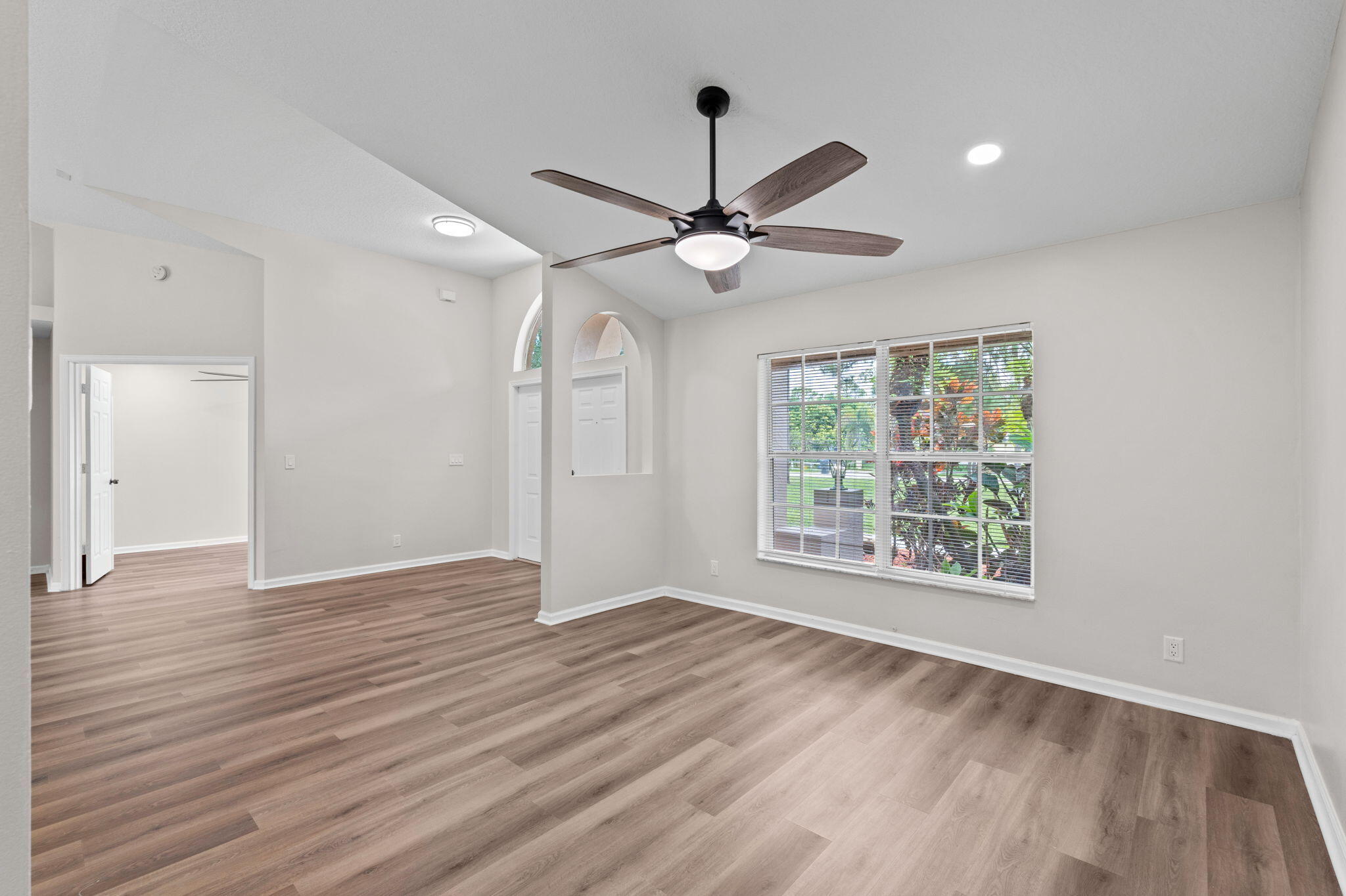 17104 76th Street N