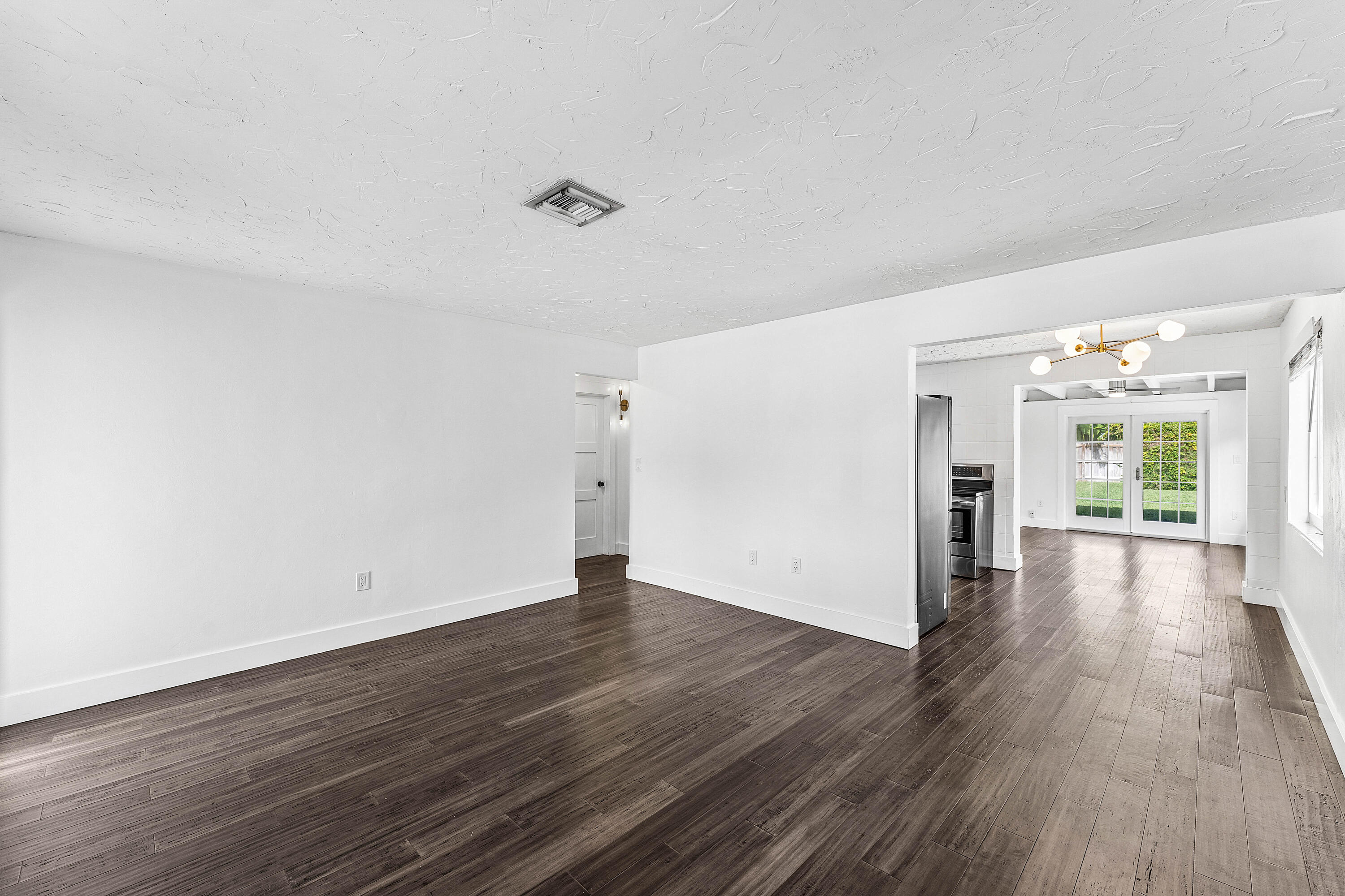 2105 N Federal Highway
