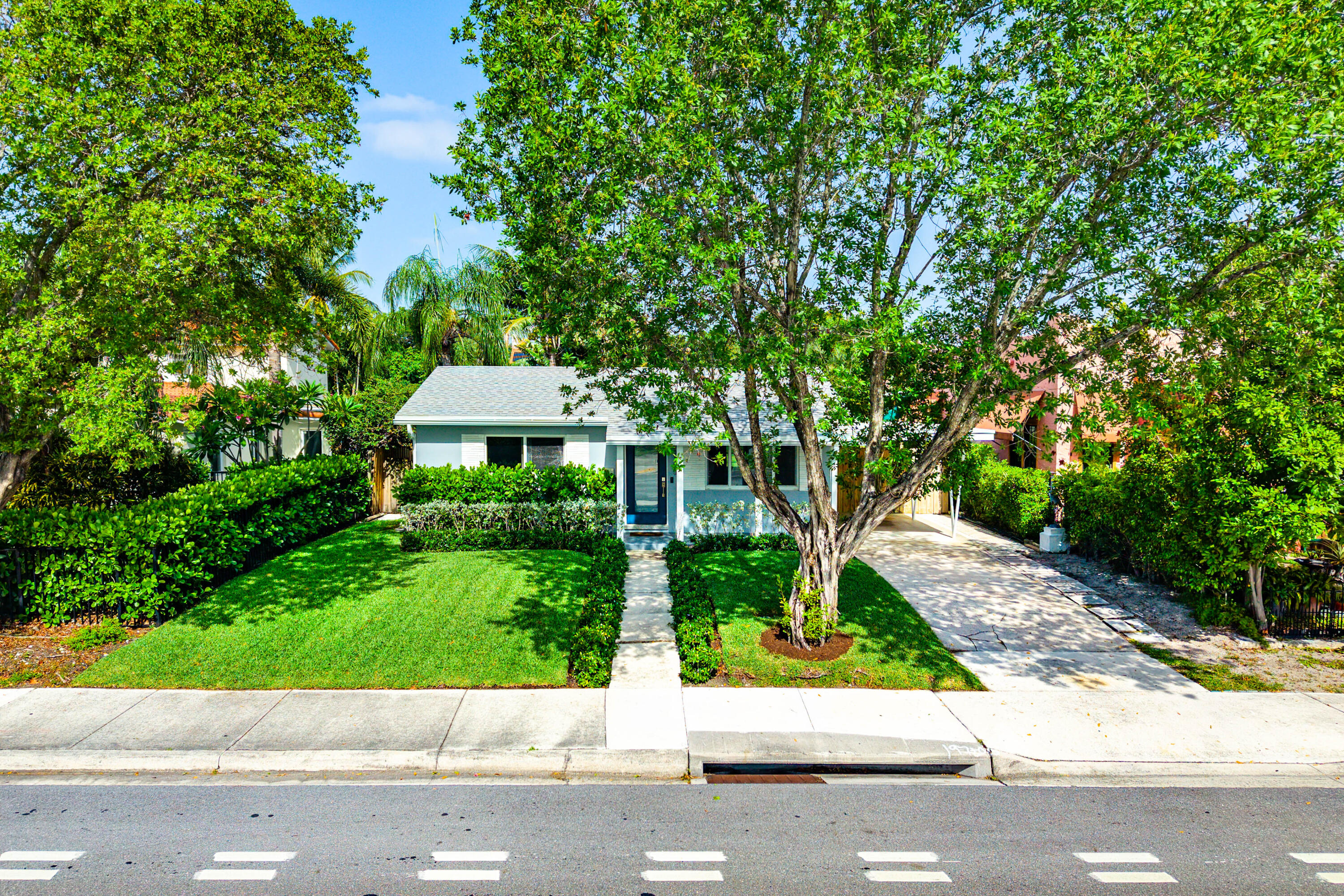 2105 N Federal Highway
