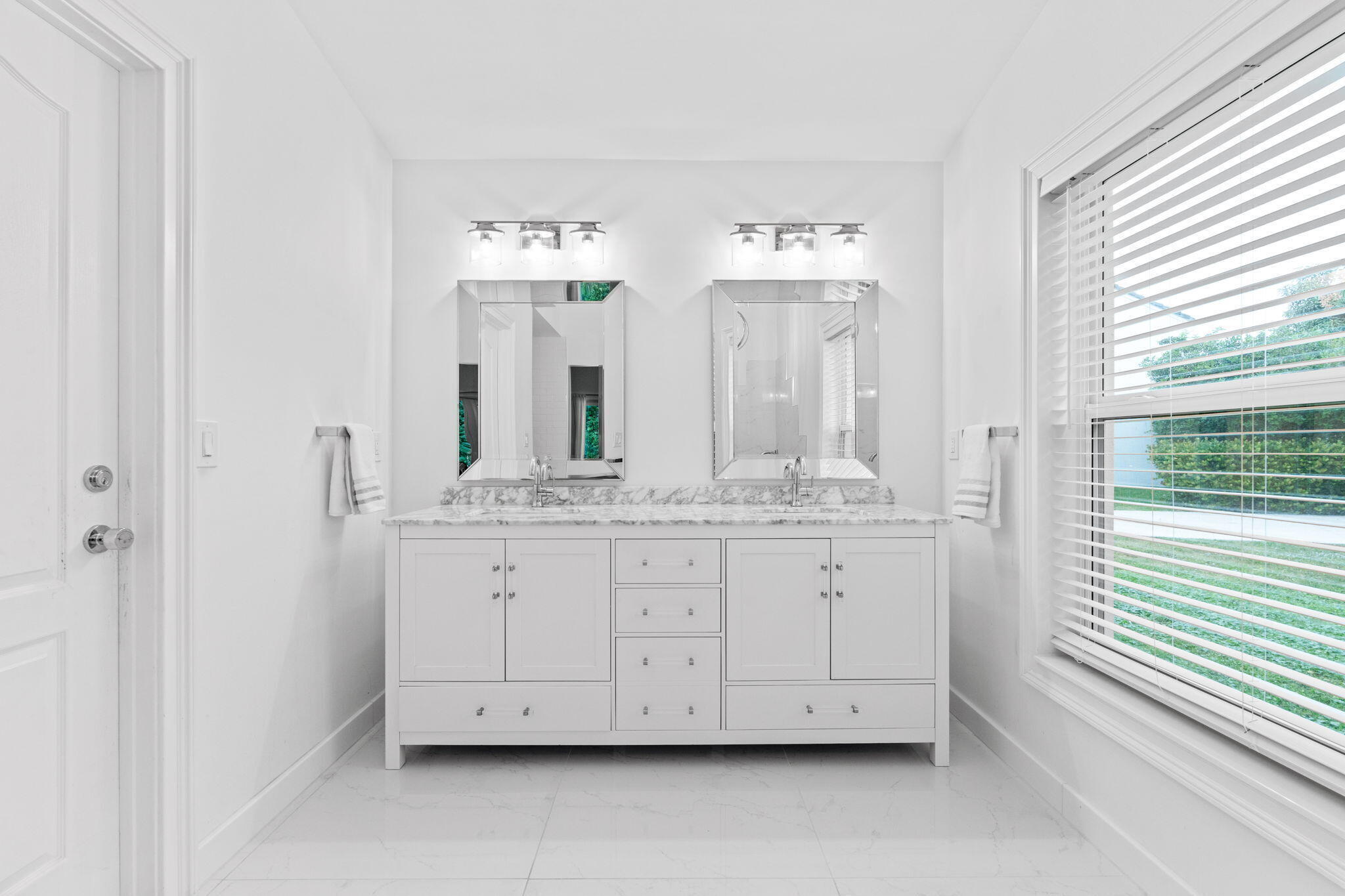 10223 Hunt Club Lane