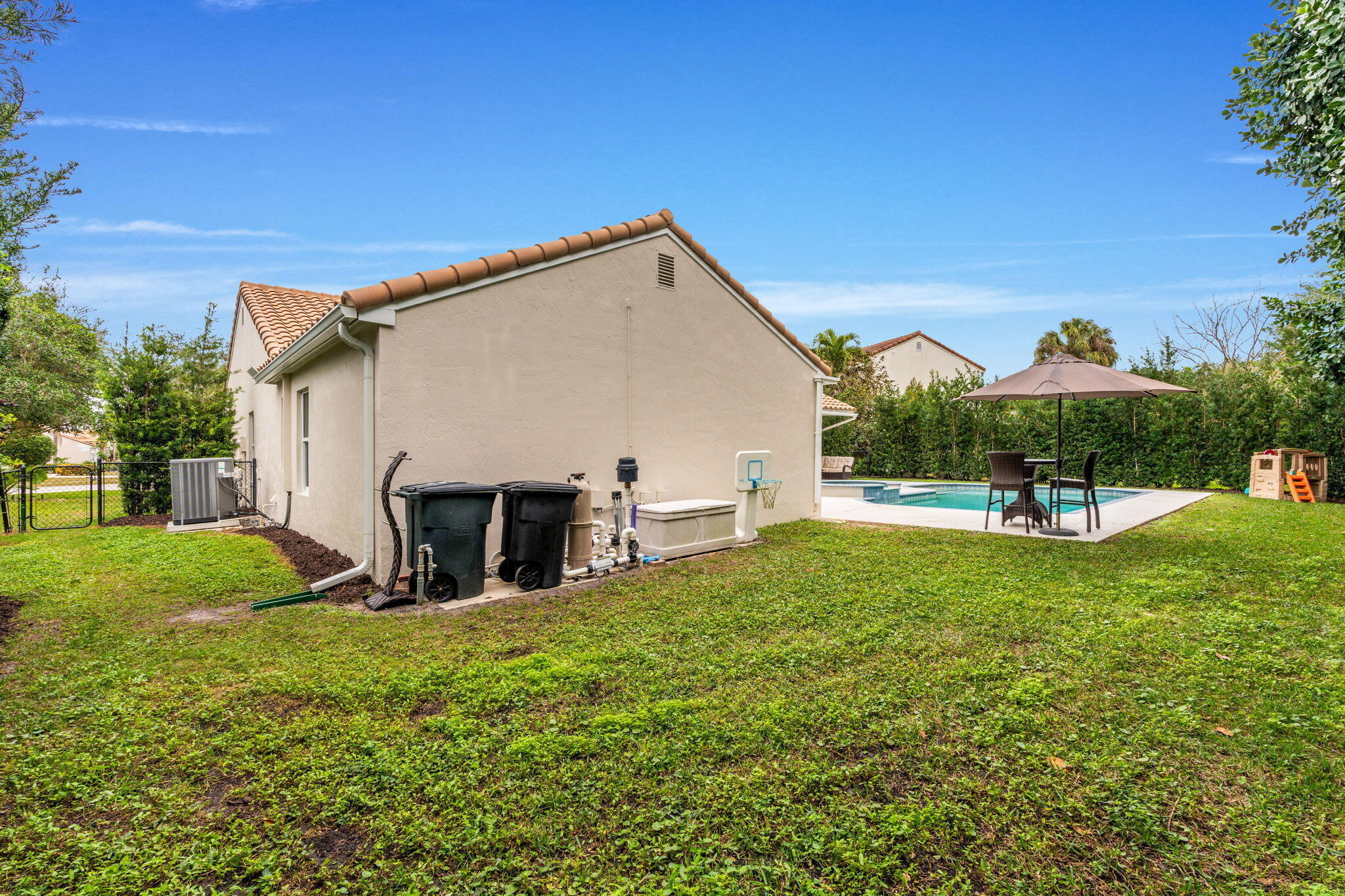 10223 Hunt Club Lane