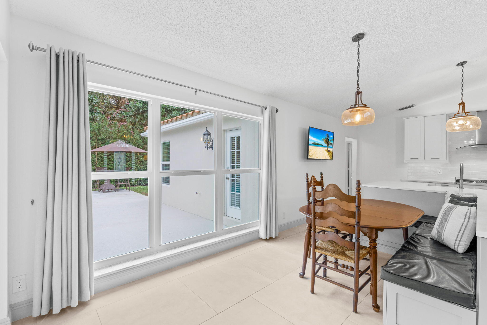 10223 Hunt Club Lane