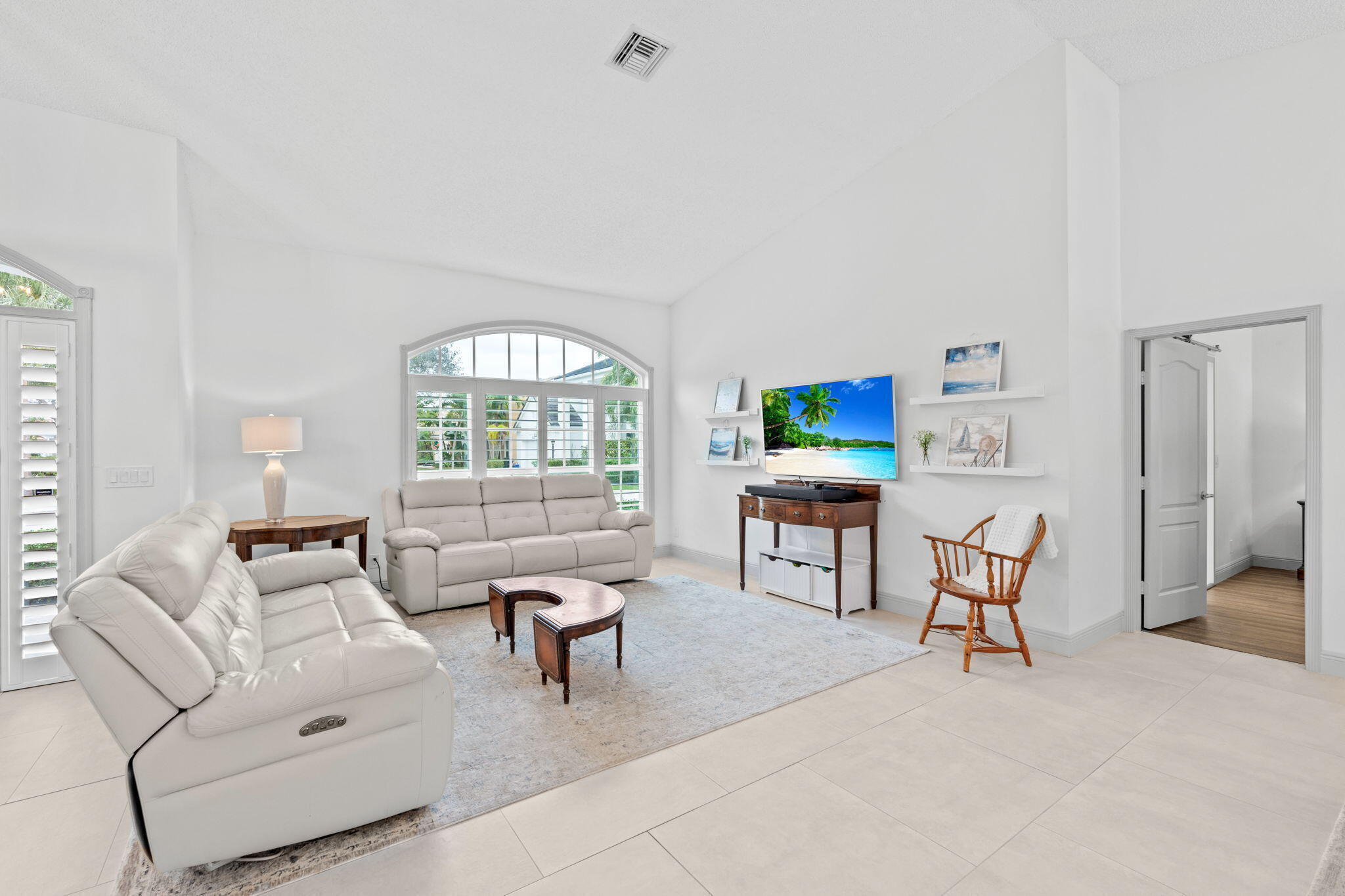 10223 Hunt Club Lane