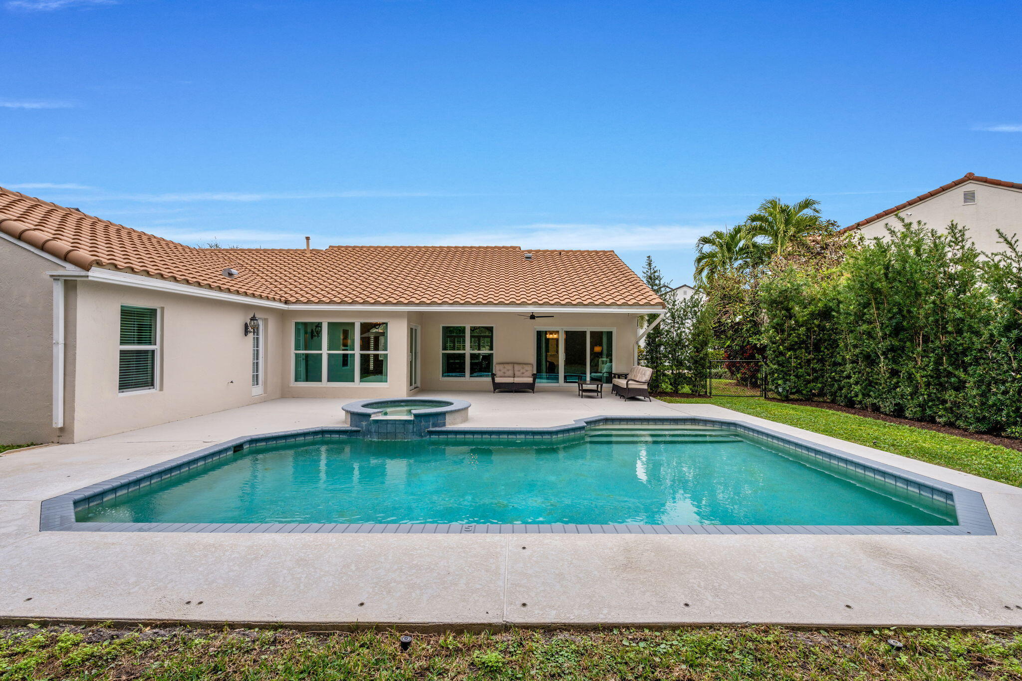 10223 Hunt Club Lane
