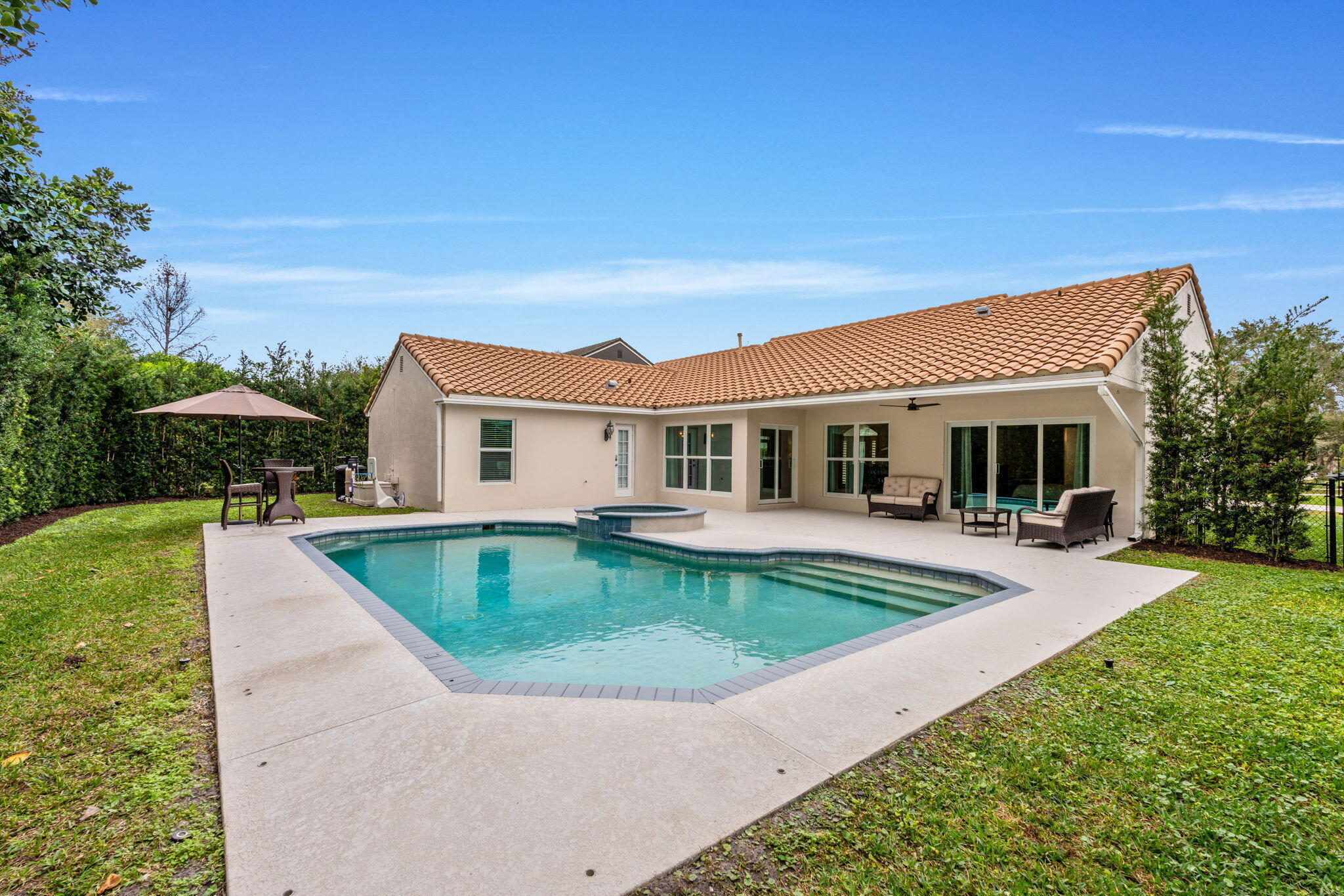 10223 Hunt Club Lane