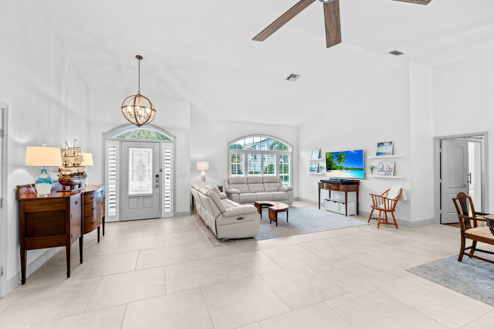 10223 Hunt Club Lane