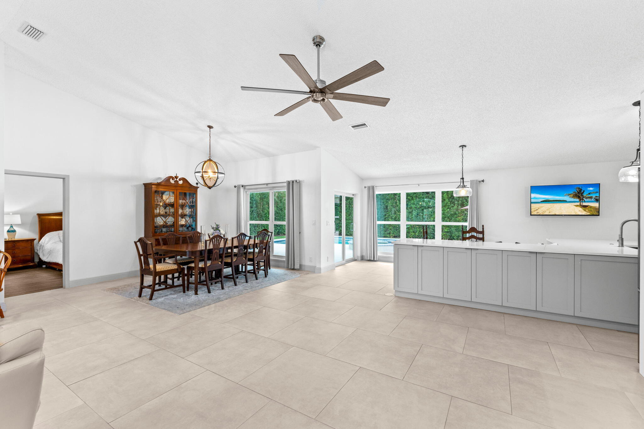 10223 Hunt Club Lane