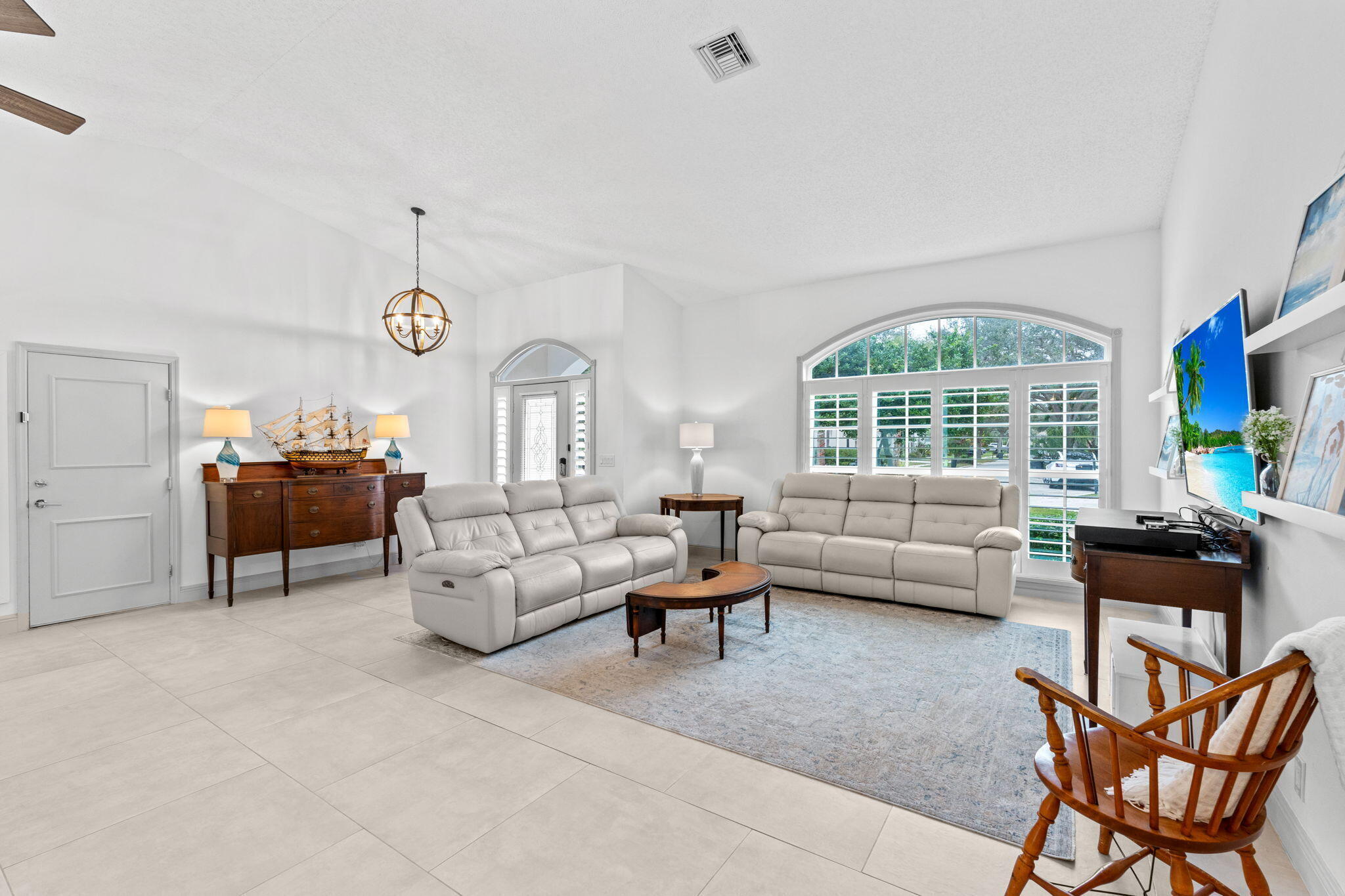 10223 Hunt Club Lane