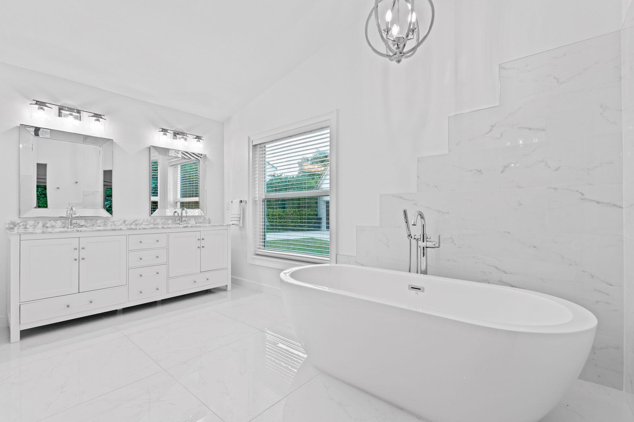 10223 Hunt Club Lane