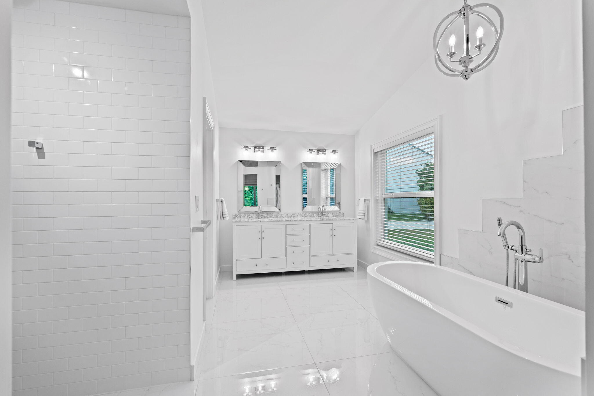 10223 Hunt Club Lane