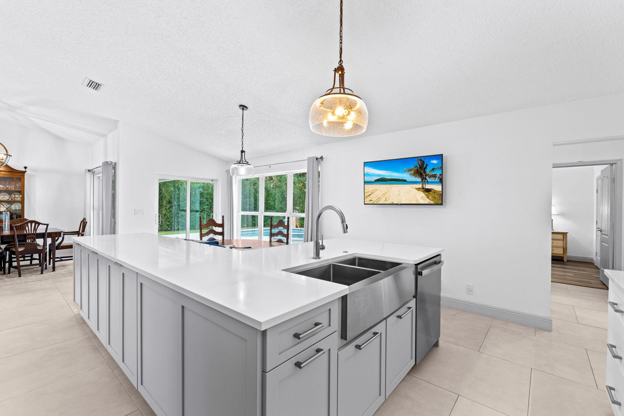 10223 Hunt Club Lane