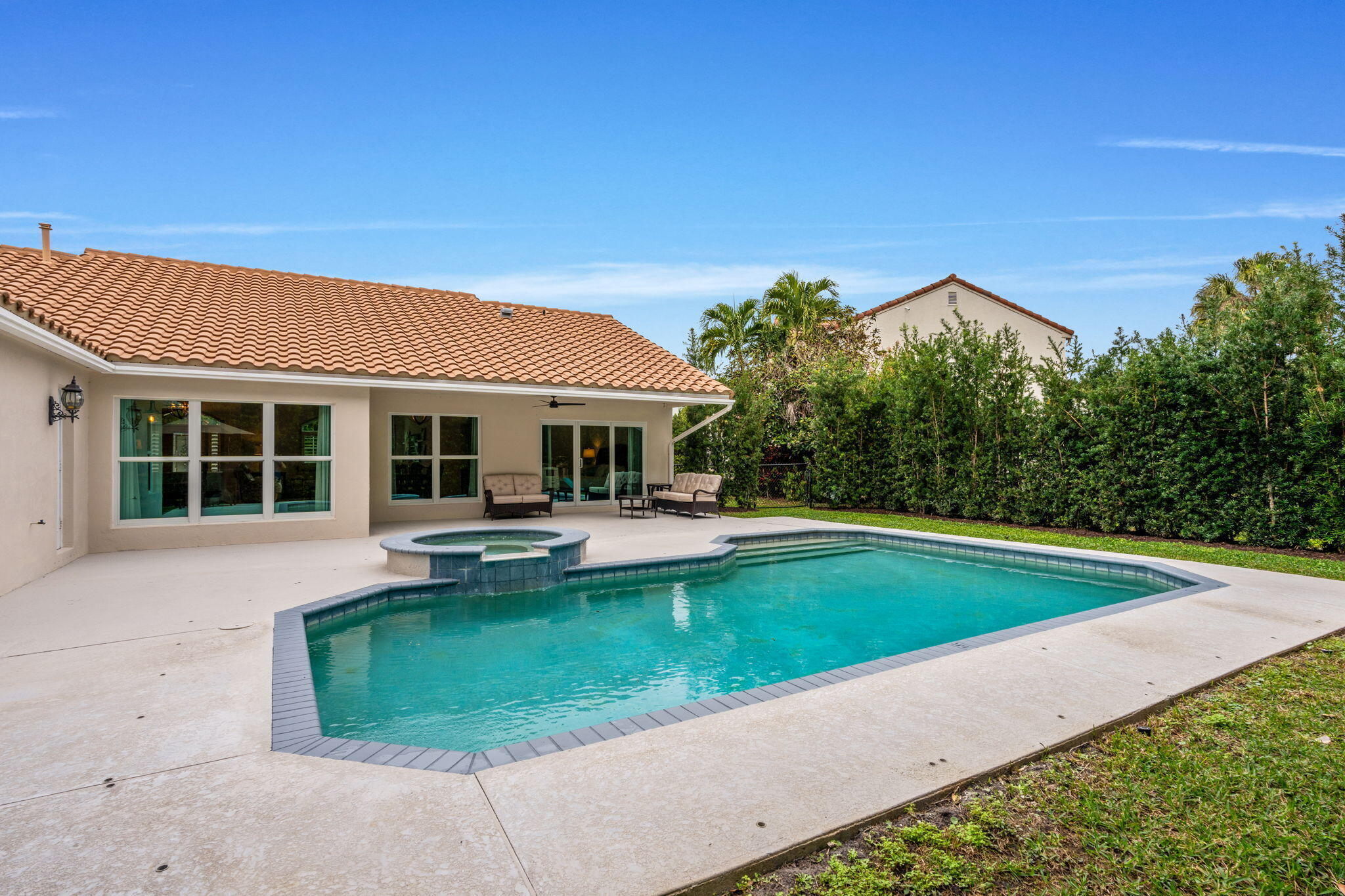 10223 Hunt Club Lane
