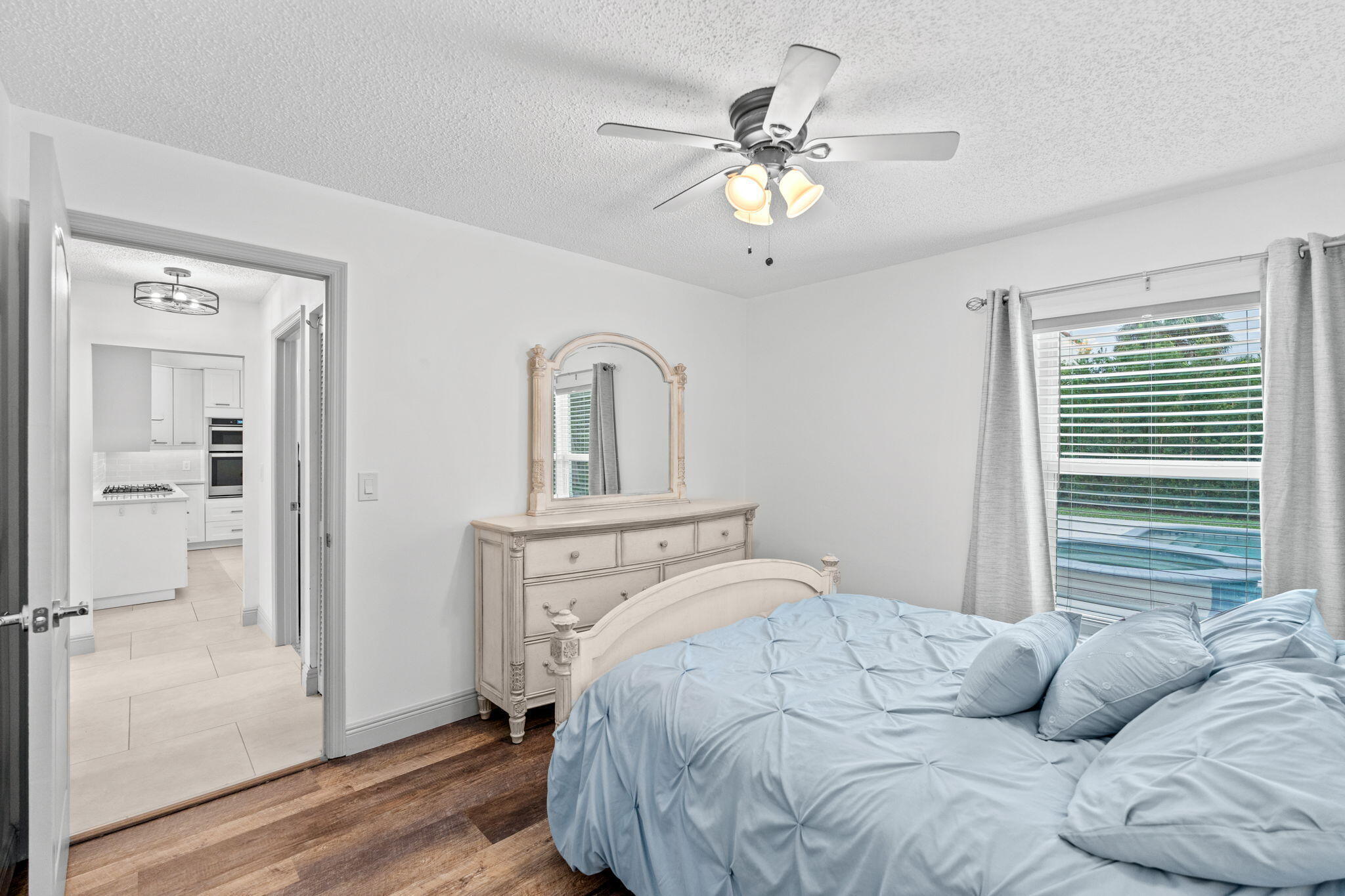 10223 Hunt Club Lane