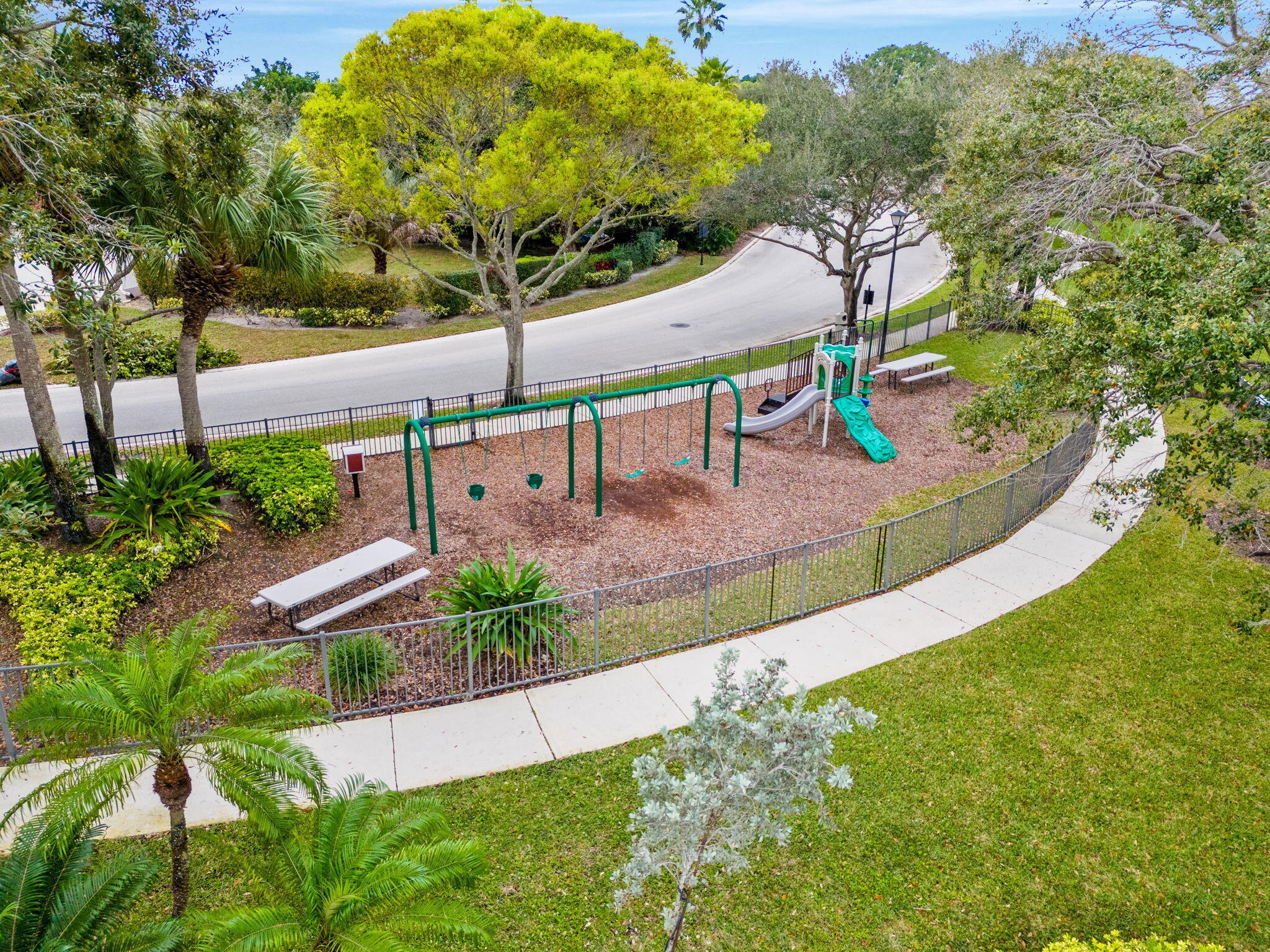 10223 Hunt Club Lane