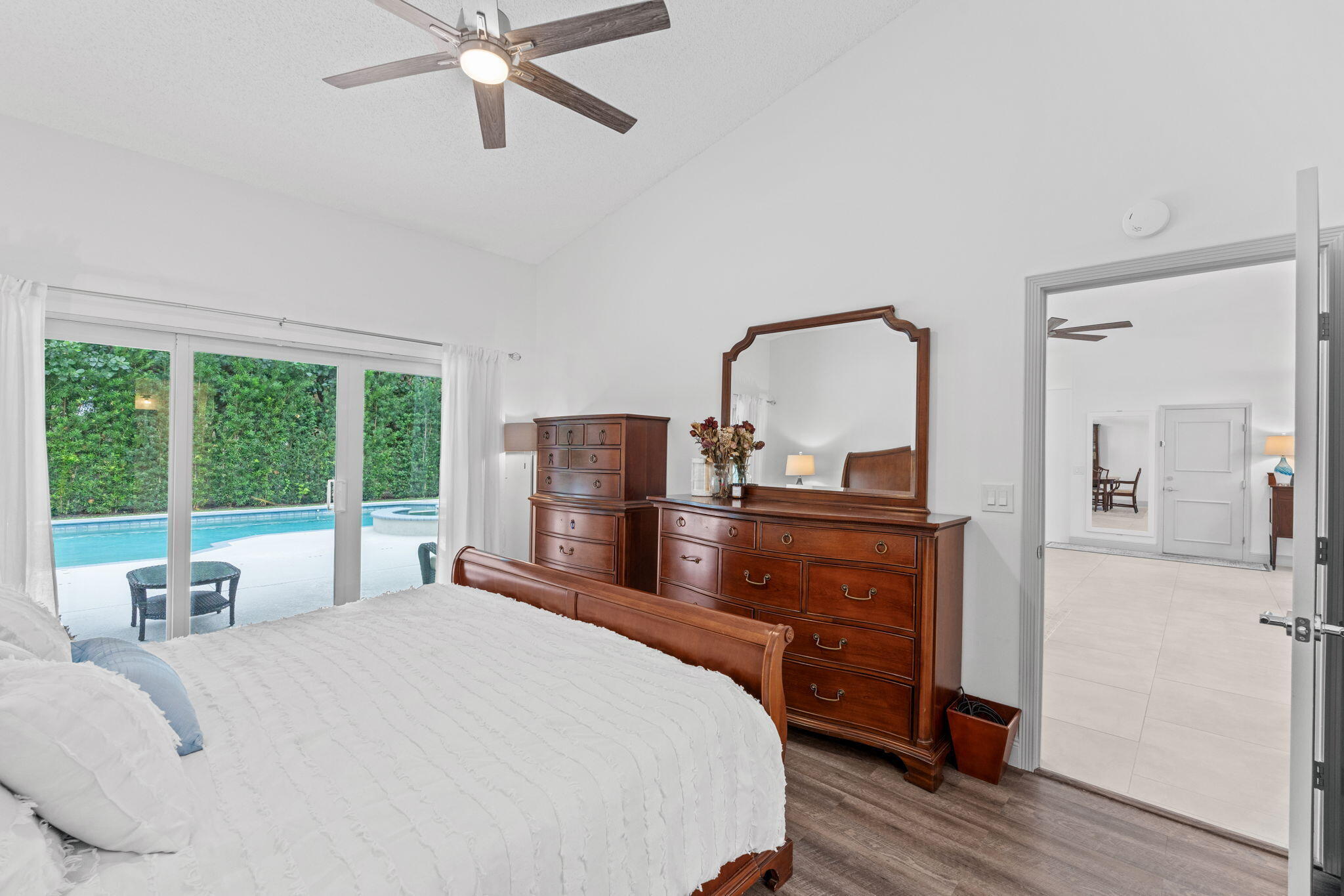10223 Hunt Club Lane