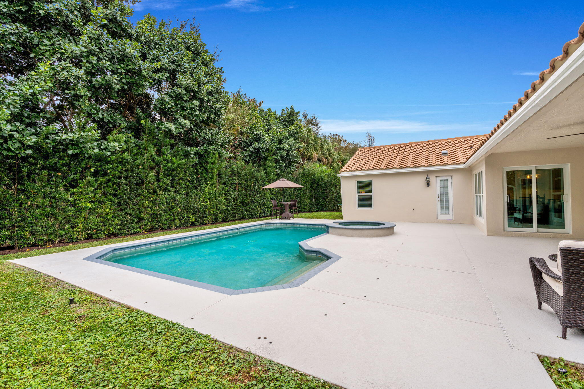 10223 Hunt Club Lane