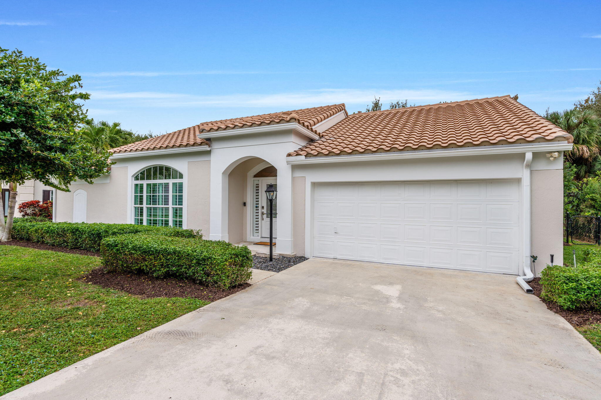 10223 Hunt Club Lane
