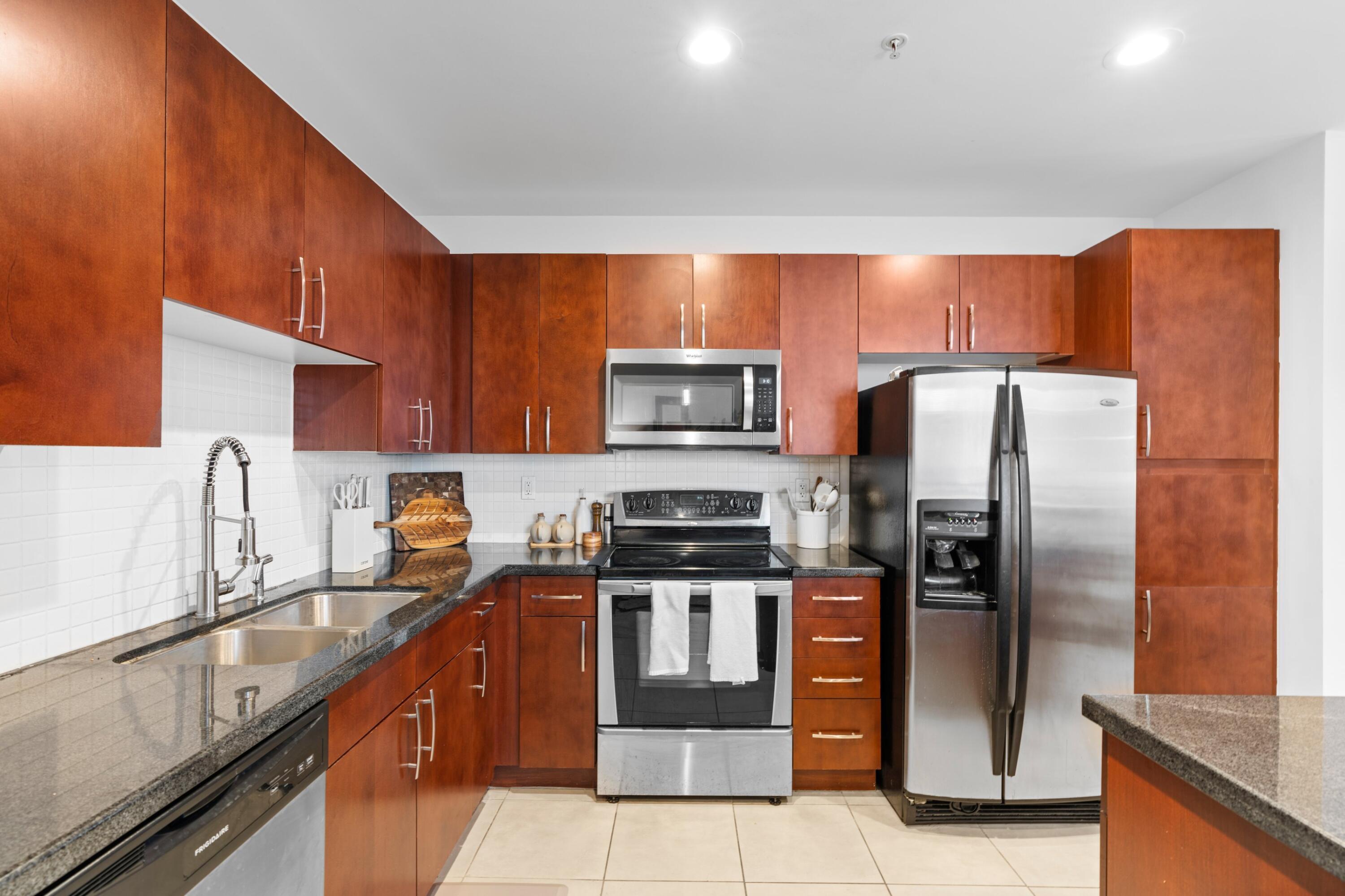 300 S Australian Avenue 1101