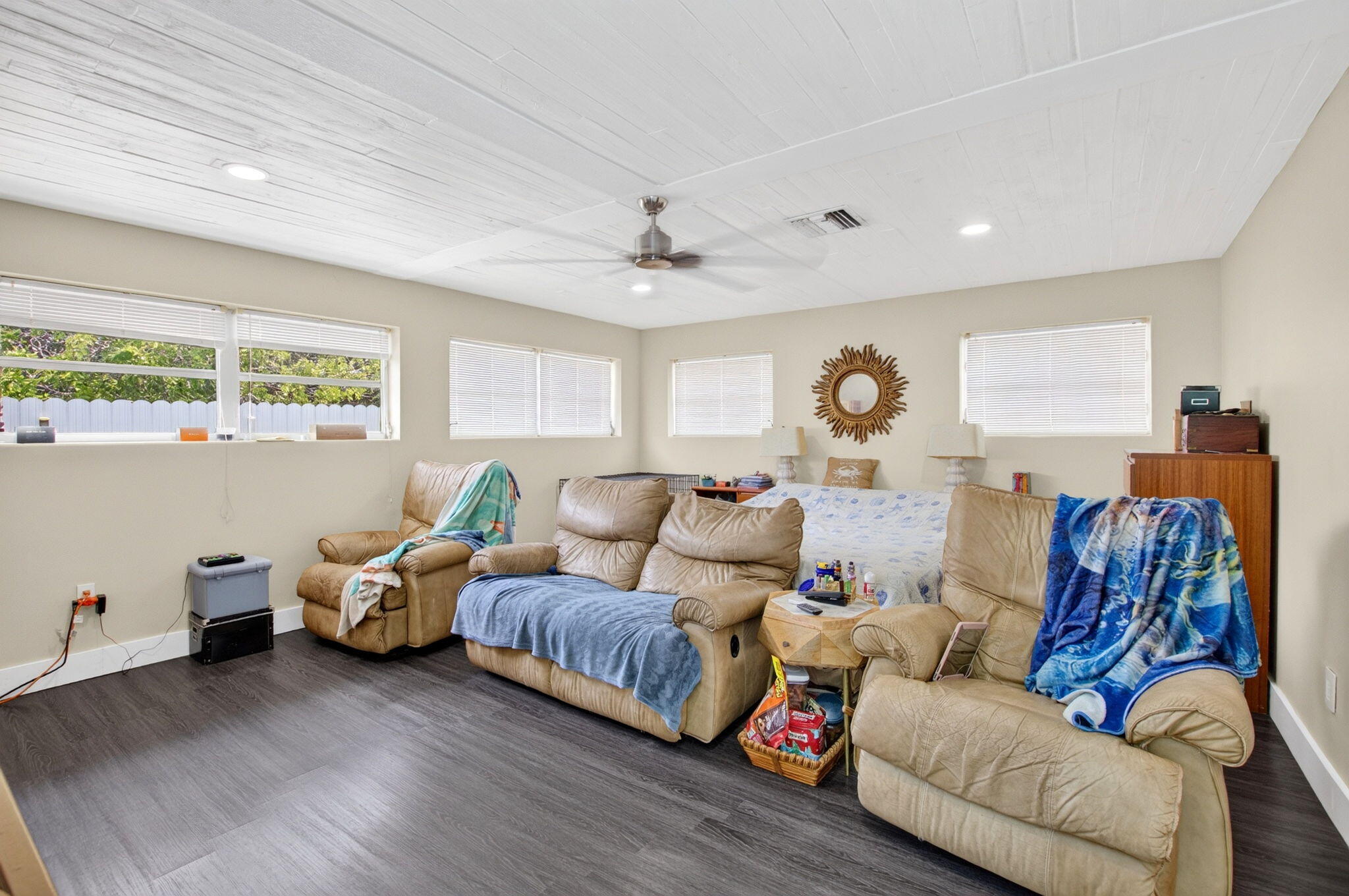 7381 HIGH RIDGE Road