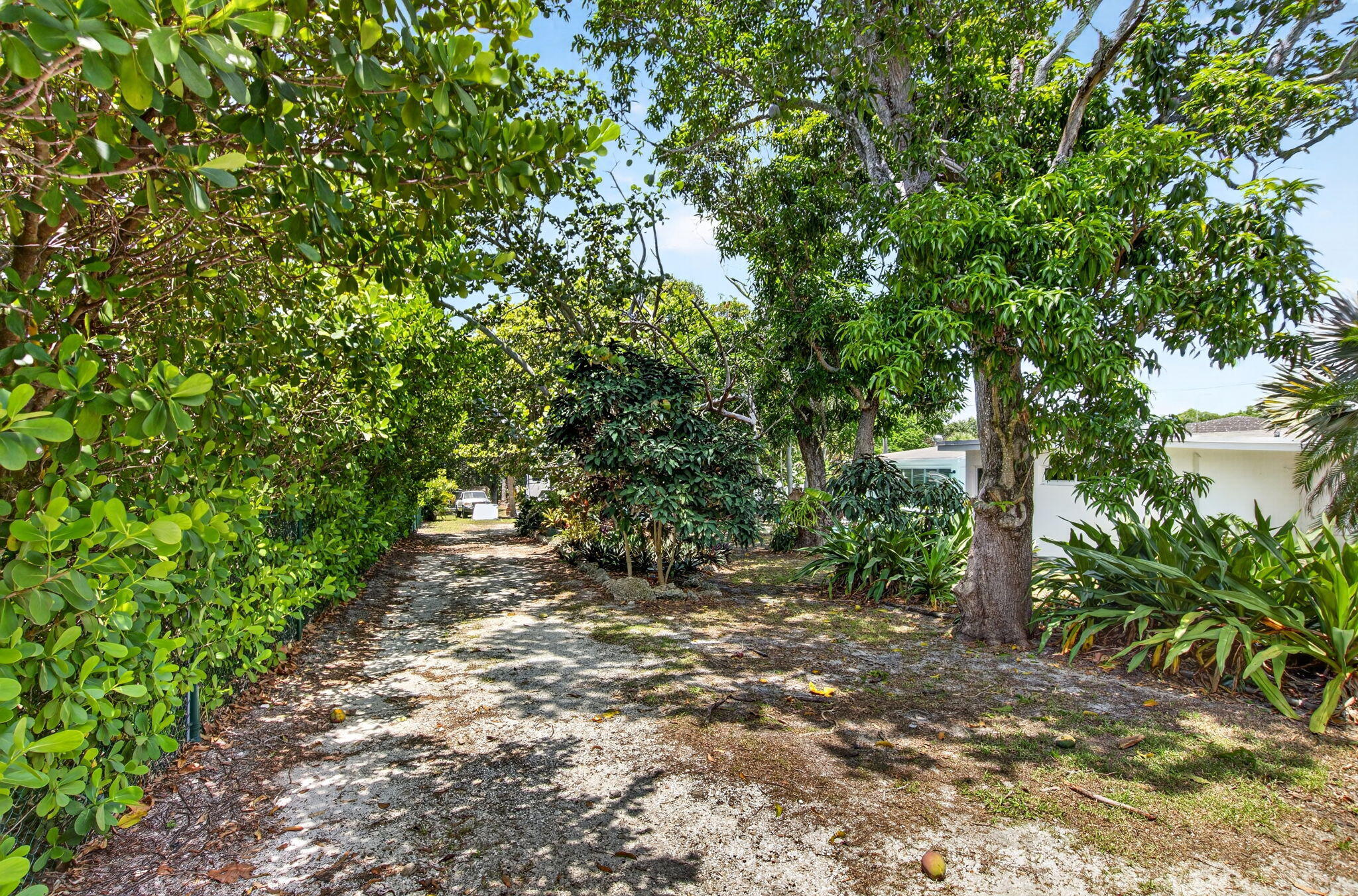 7381 HIGH RIDGE Road