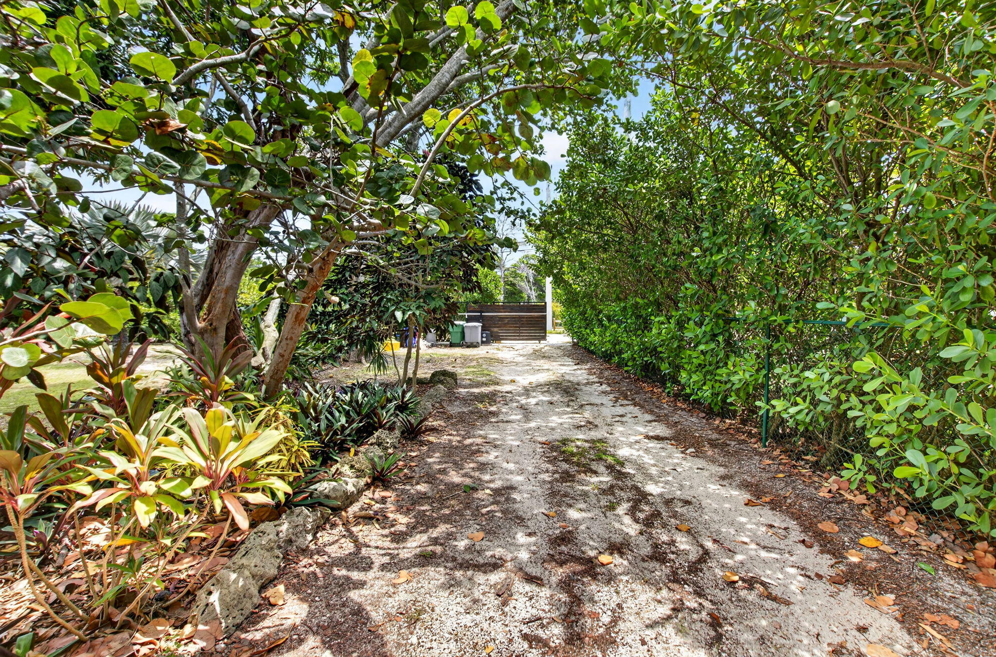 7381 HIGH RIDGE Road
