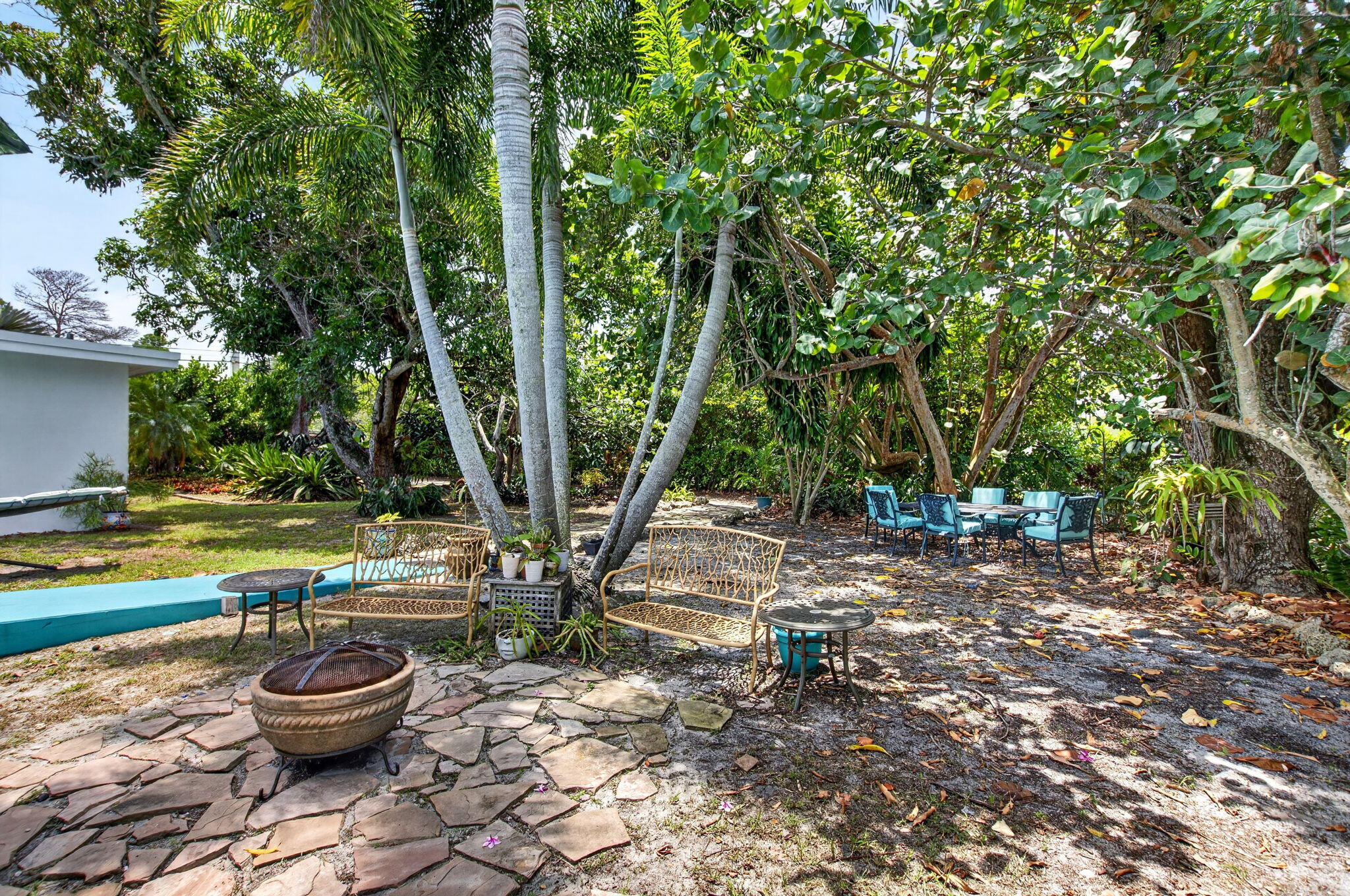 7381 HIGH RIDGE Road
